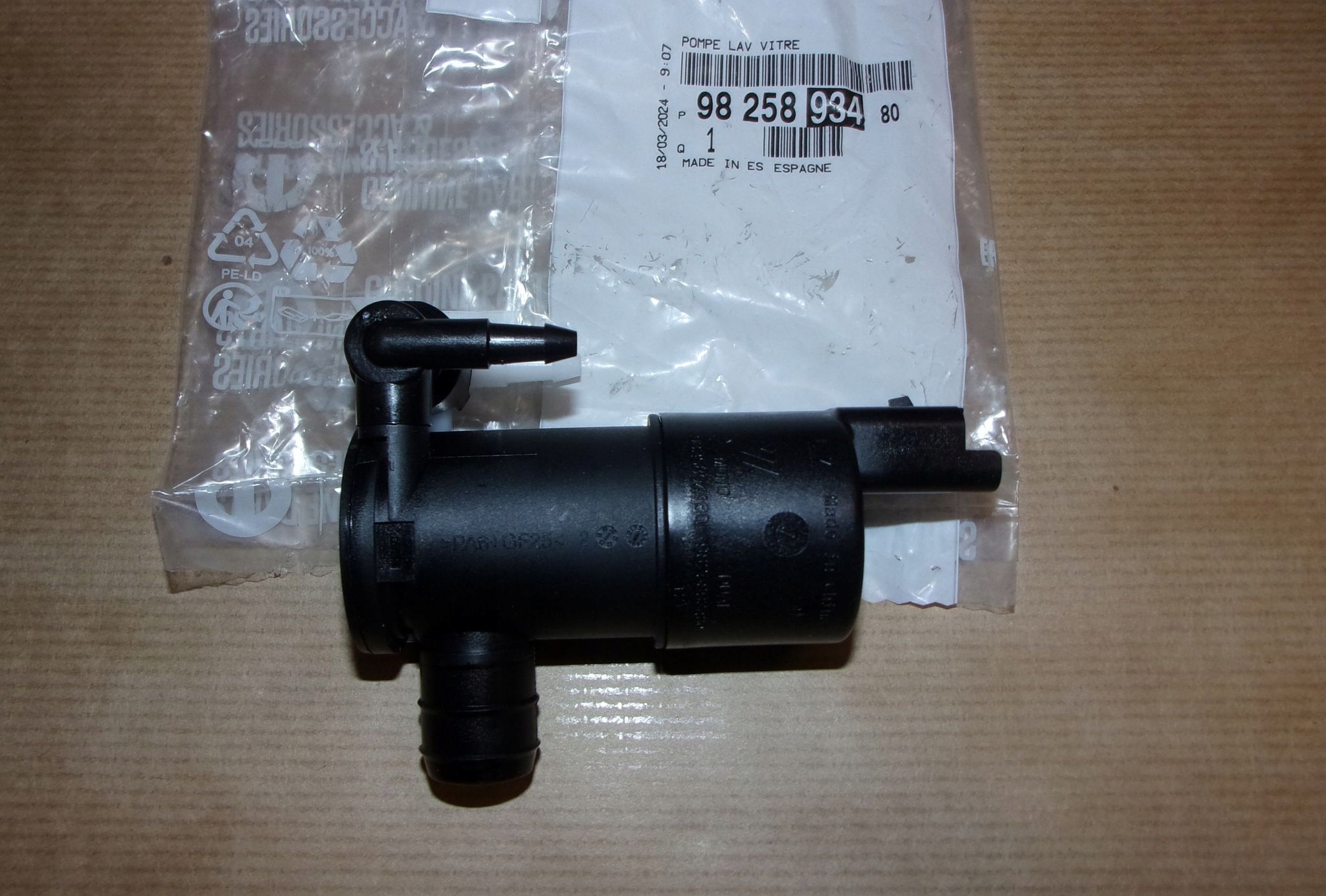 Pumpa Ostřikovače C C3 9825893480