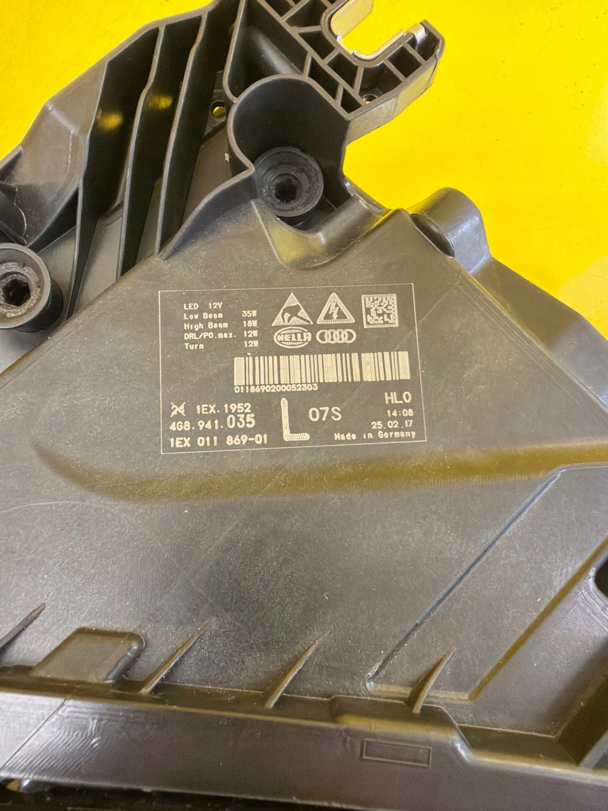 light left front Audi A7 C7 Lift Matrix 4G8941035