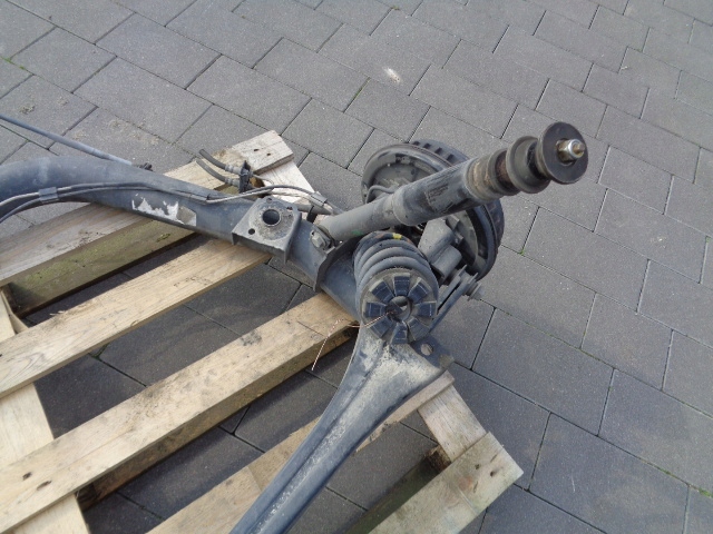 ZAWIESZENIE TYLNE BELKA OŚ RENAULT TWINGO III SMART A453 2014 ROK Waga produktu z opakowaniem jednostkowym 5 kg