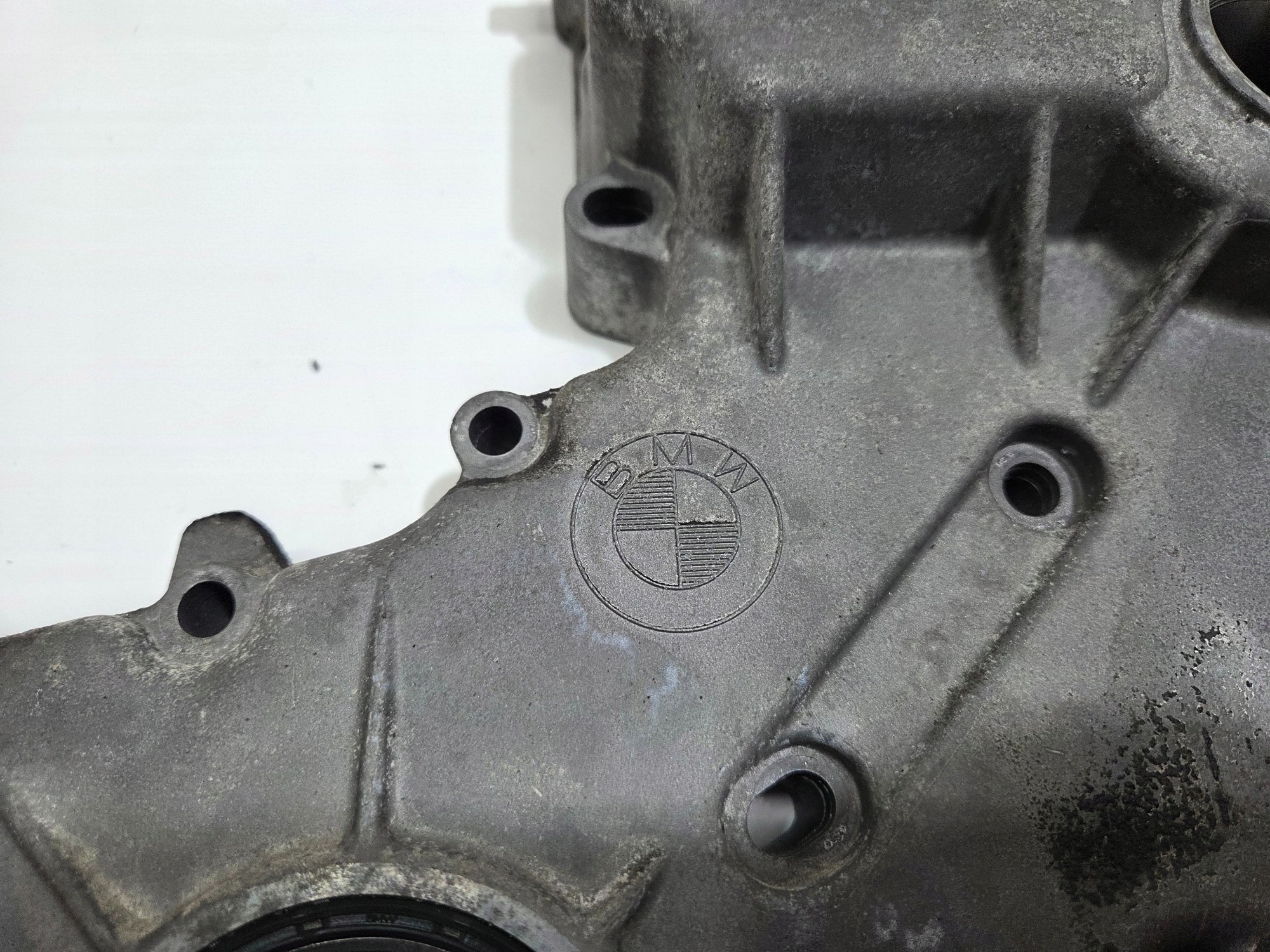 coperchio carter distribuzione BMW E60 3.0 D OE 7786751