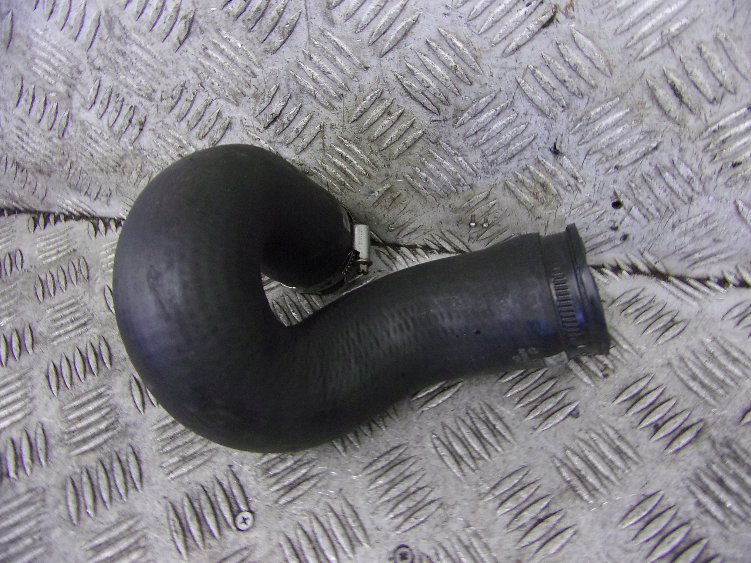 rohr Schlauch intercooler turbo AUDI A4 B6 2.5 TDI