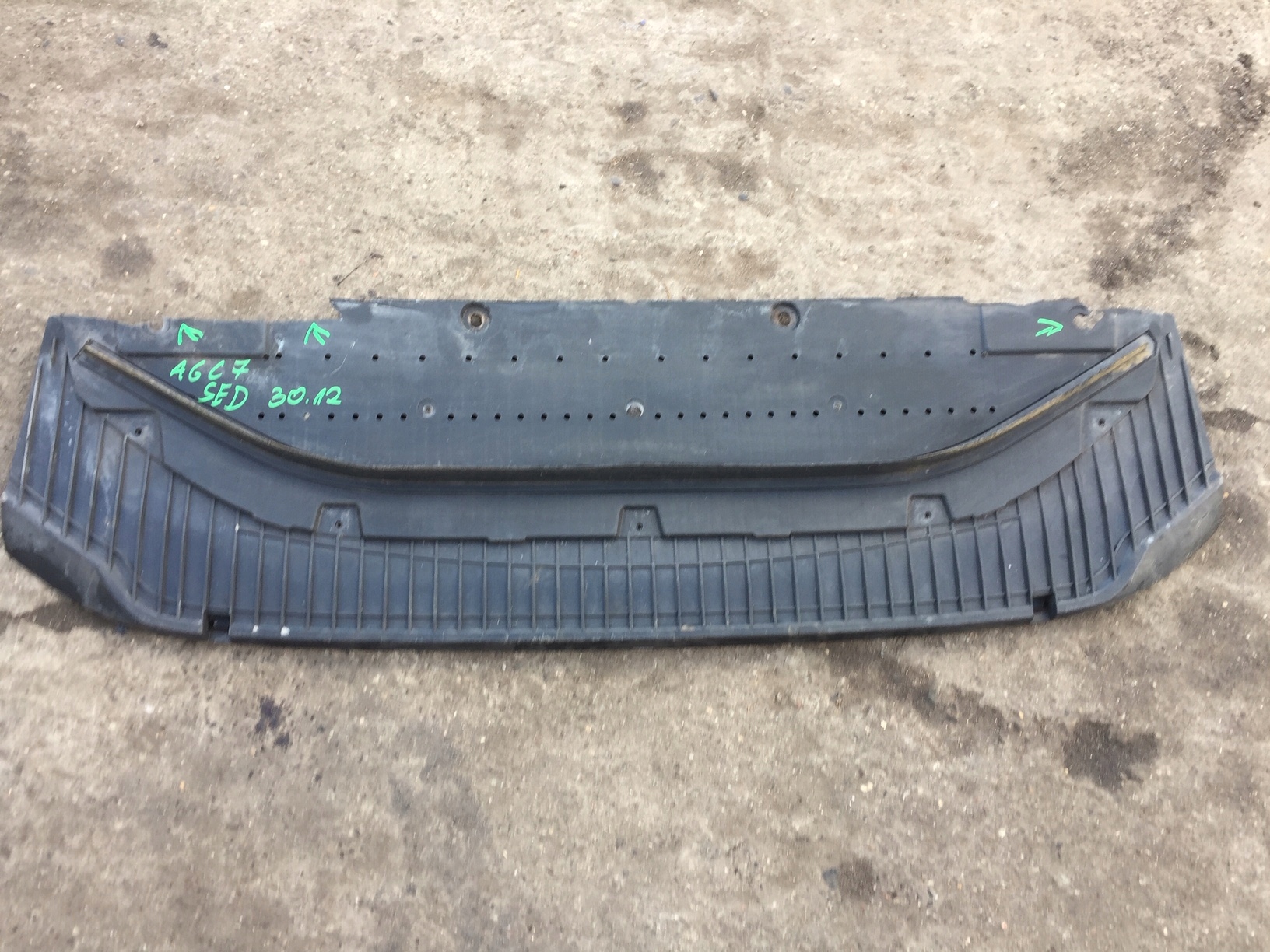 AUDI A6 C7 Blende Abdeckung abdeckung unter Stoßstange 4G0807611