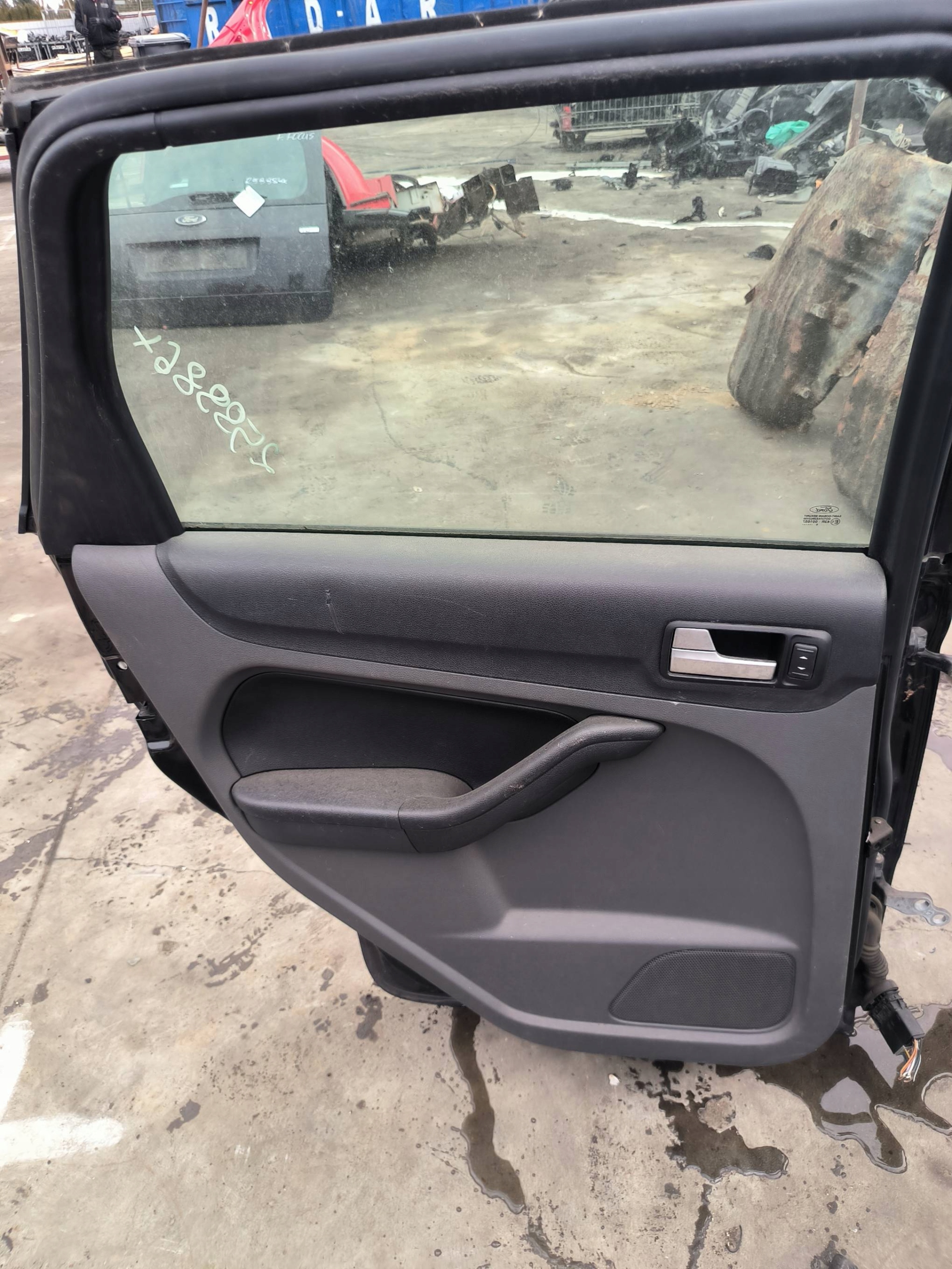 Tür links heck schwarze FORD FOCUS MK2 KOMBI
