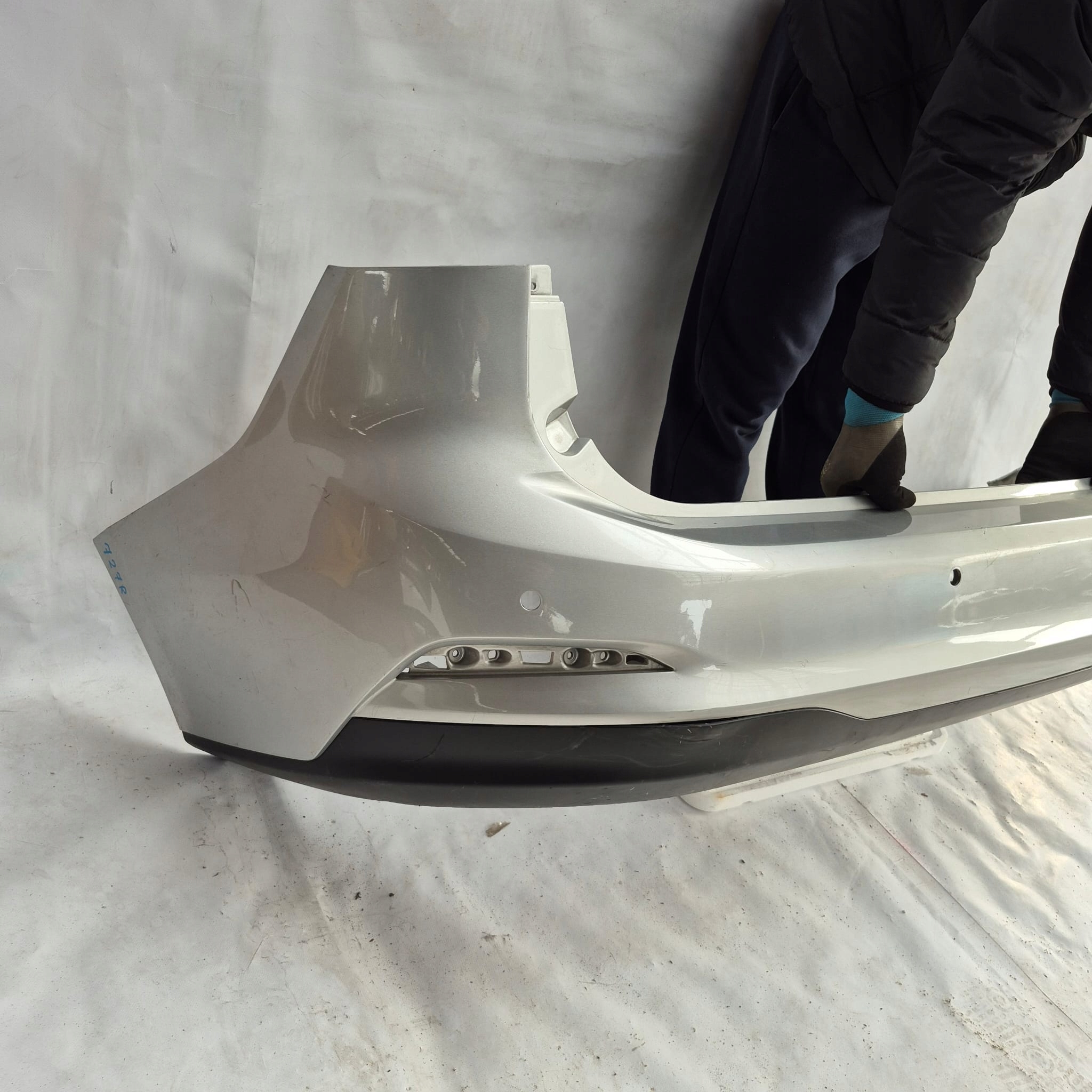 FORD FOCUS IV 4 MK4 KOMBI 18-25 bumper rear part rear 4XPDC