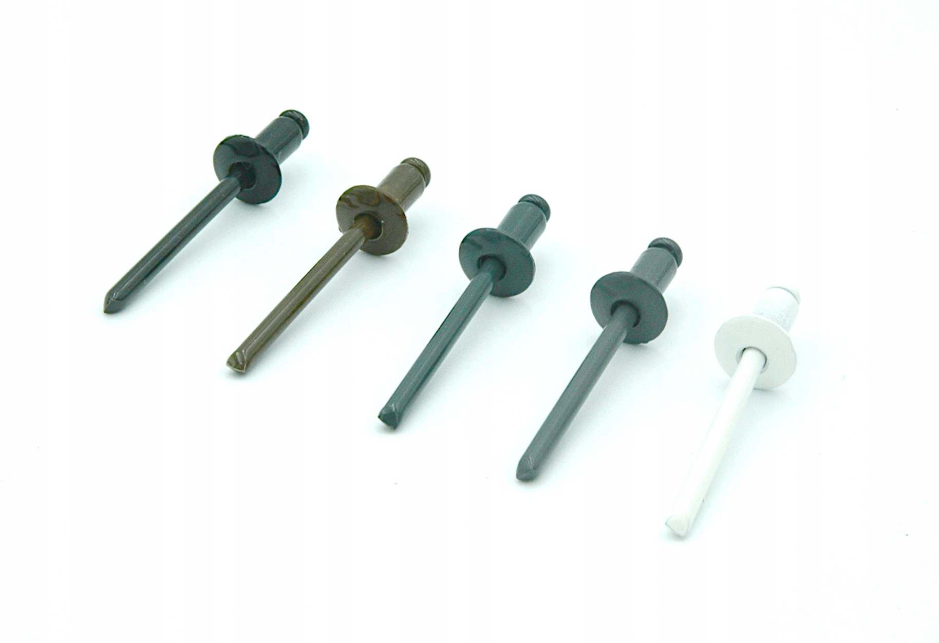 NIT NITY ZRYWALNE KOLOR 4X8 CZARNY RAL 9005 100szt Kod producenta brak