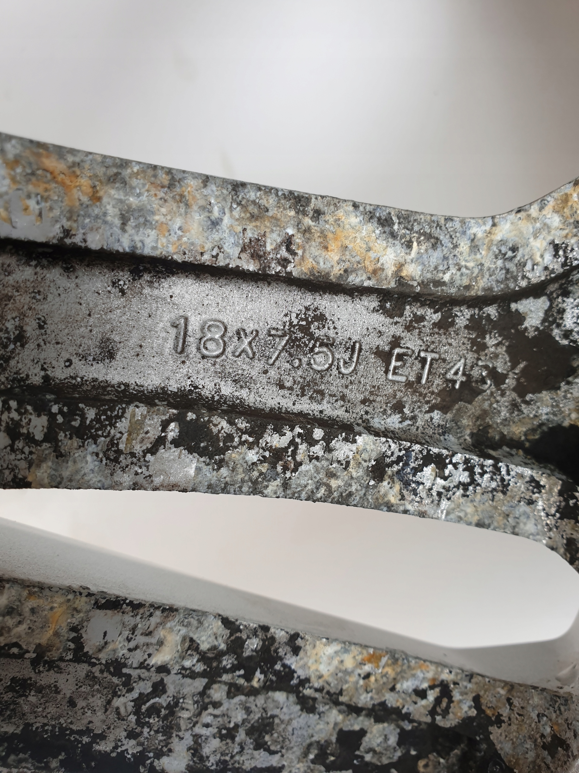 Ssangyong Rexton III ALUFELGI FELGI ALUMINIOWE 18 Rodzaj opon Letnie