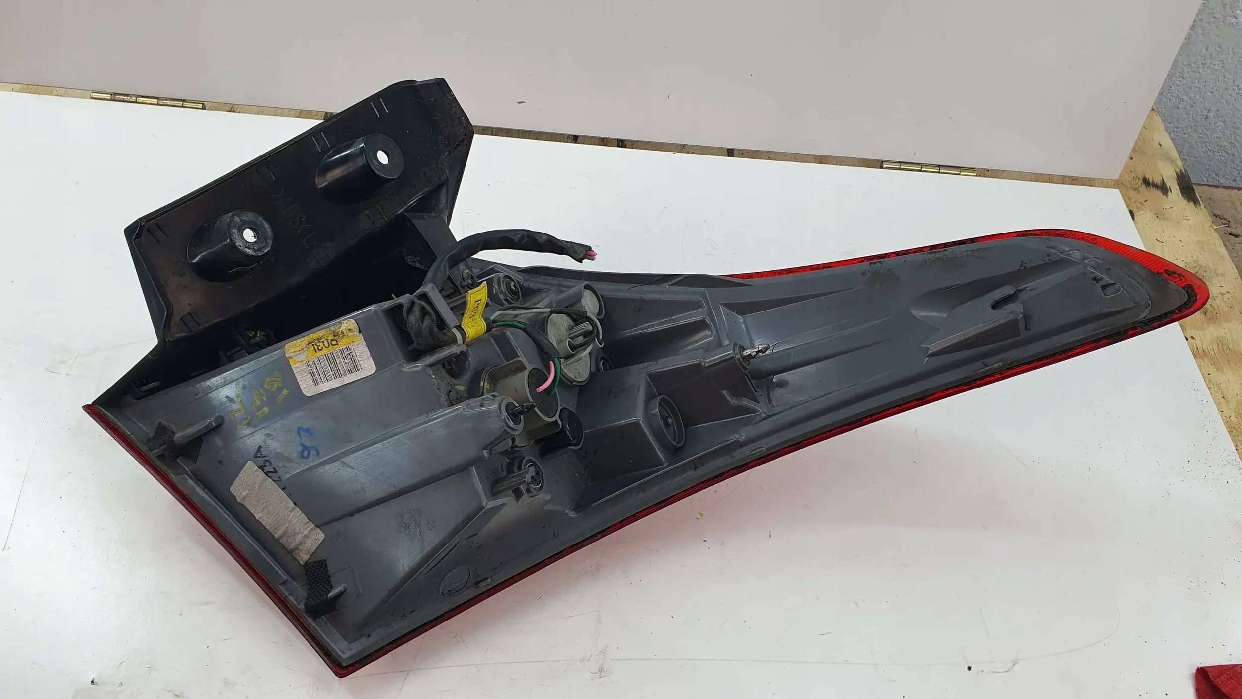 Hyundai i30 2 II 12-17 HB left light rear rear part $