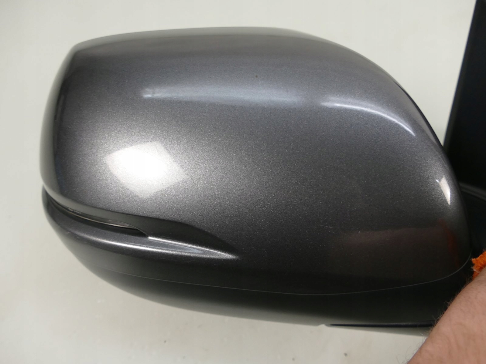 HONDA CRV IV LIFT LUSTERKO 9 PIN PRAWE NH737M UK Numer katalogowy części Z98040858