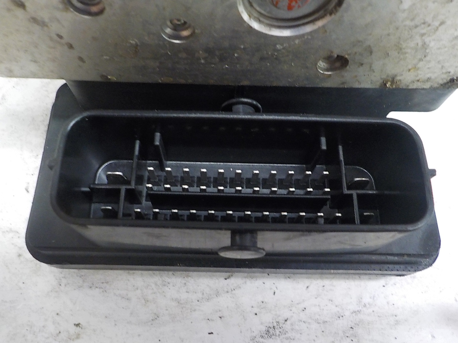 KIA CARNIVAL II pompa ABS 4D589-30600 61589-42100
