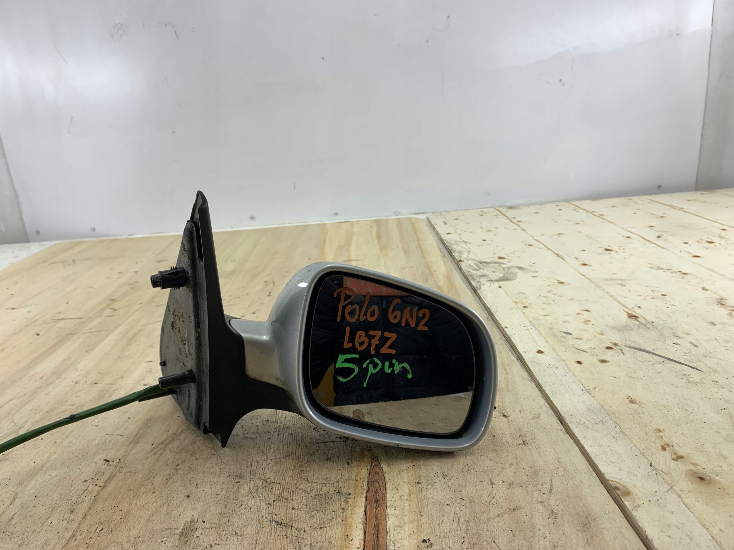 VW POLO III 6N2 LIFT mirror right LB7Z 5 PIN