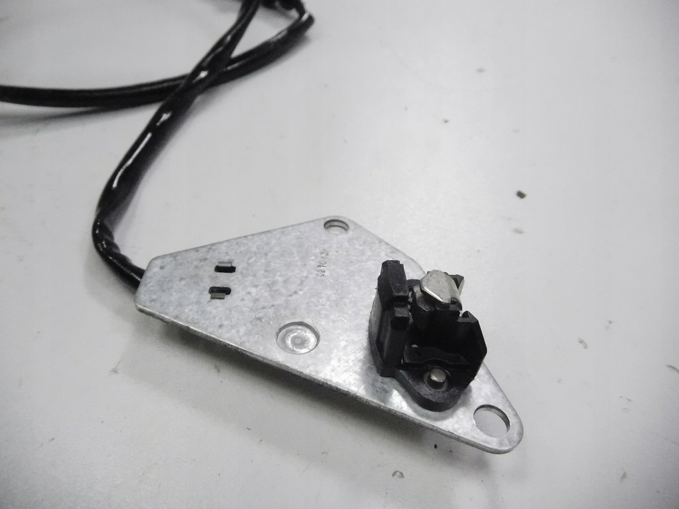 датчик распредвала ALFA ROMEO 145 6PU009121861