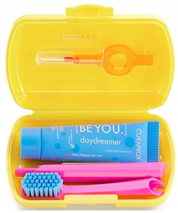 Curaprox Zestaw travel pasta szczoteczka żółty x1