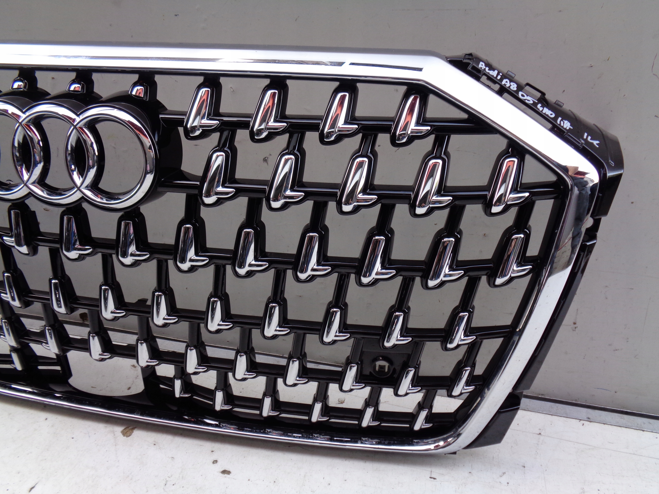Grille AUDI A8 D5 4N 4N0 21- LIFT