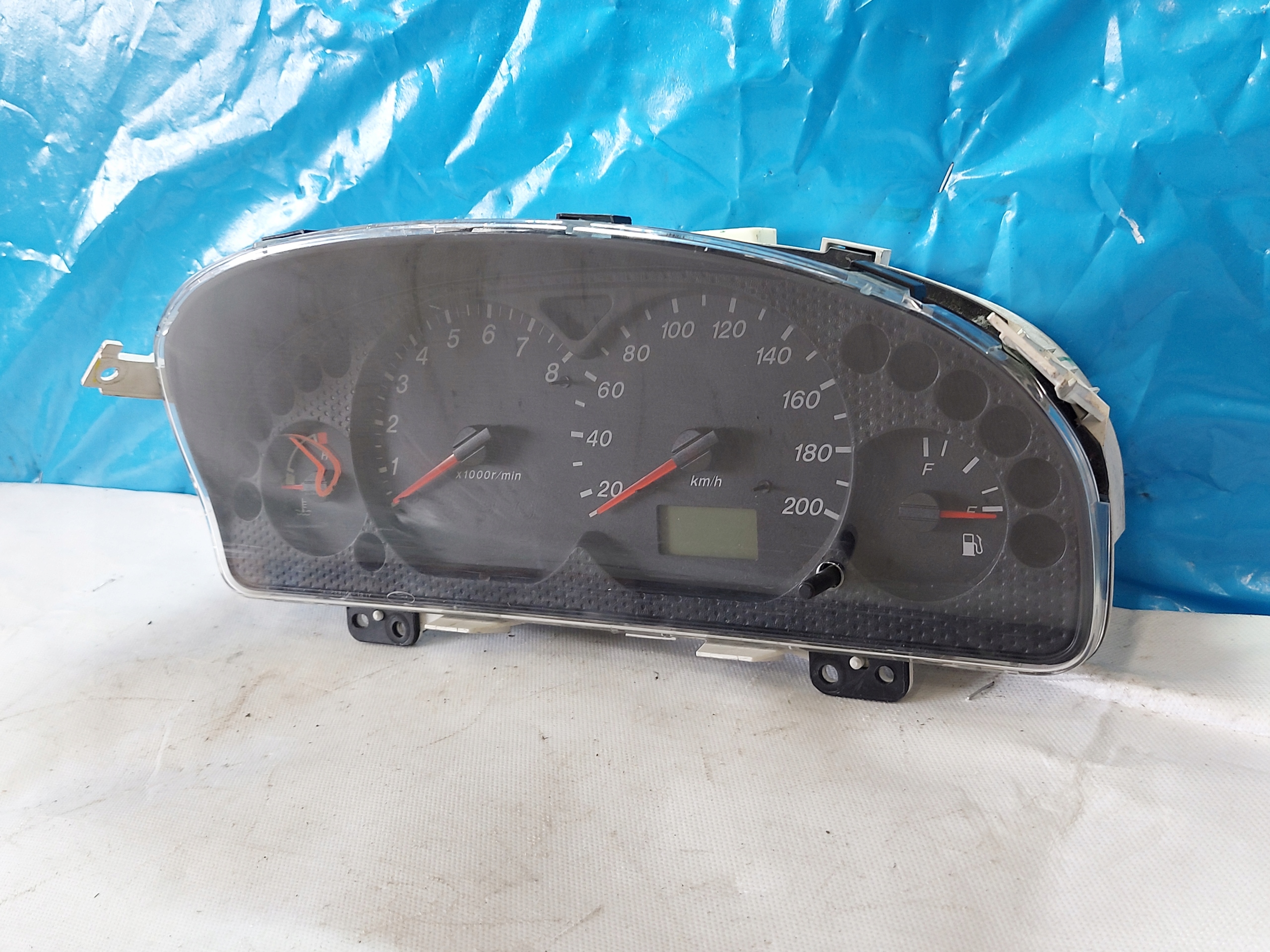 dials clock MAZDA TRIBUTE 2.0 4WD