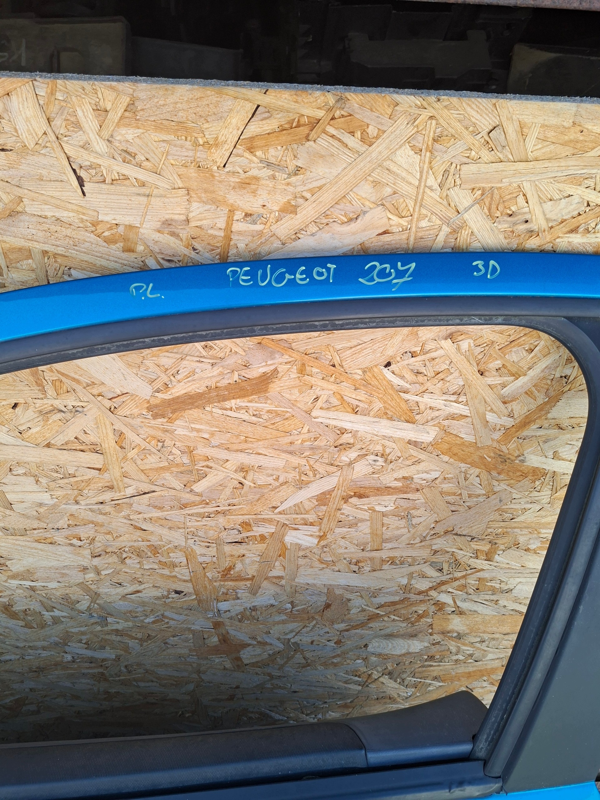 door front left PEUGEOT 207 3D