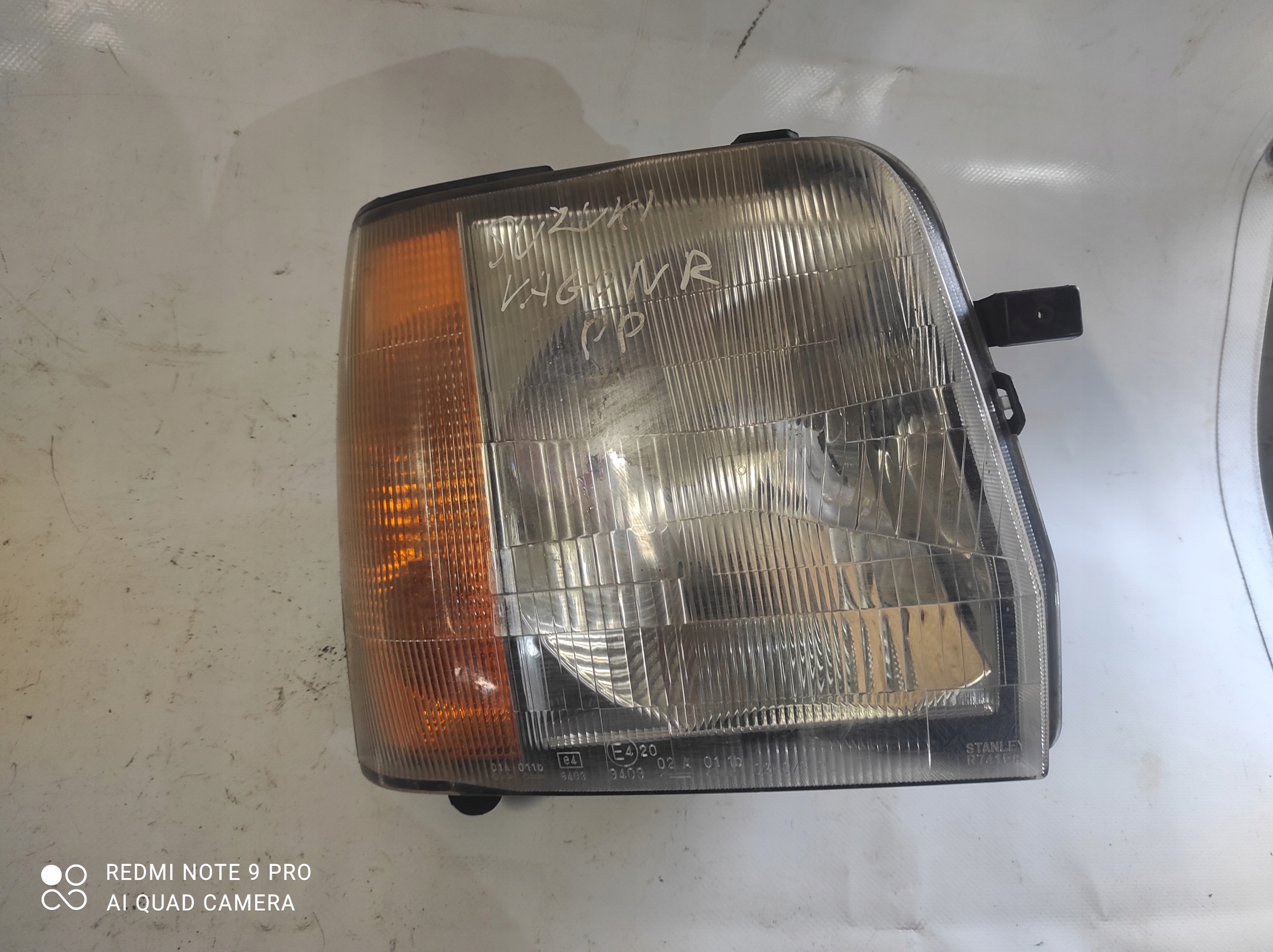 Suzuki Wagon R+ and 1 light front front right