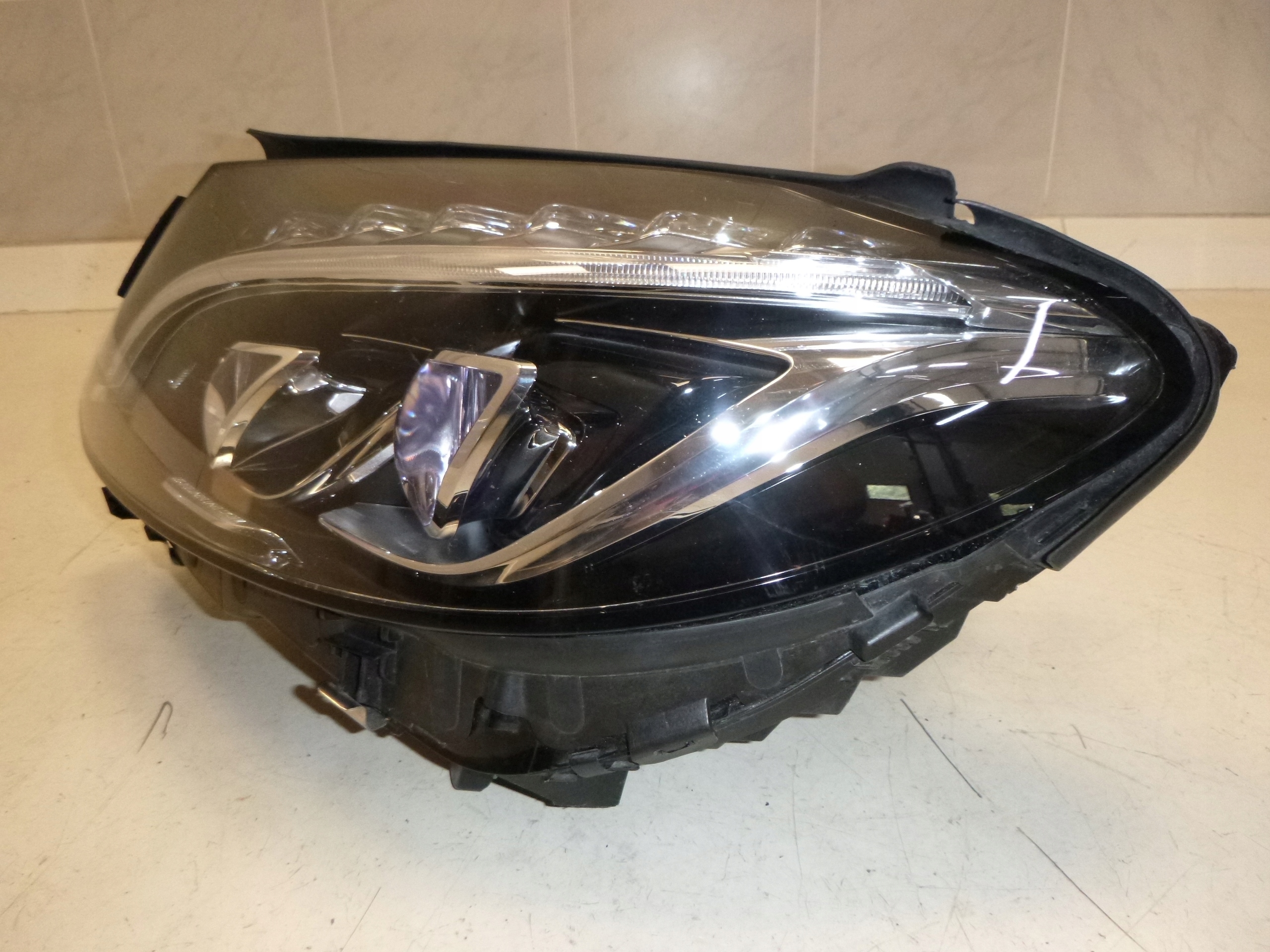 MERCEDES C W205 light left front FULL LED 12 PIN