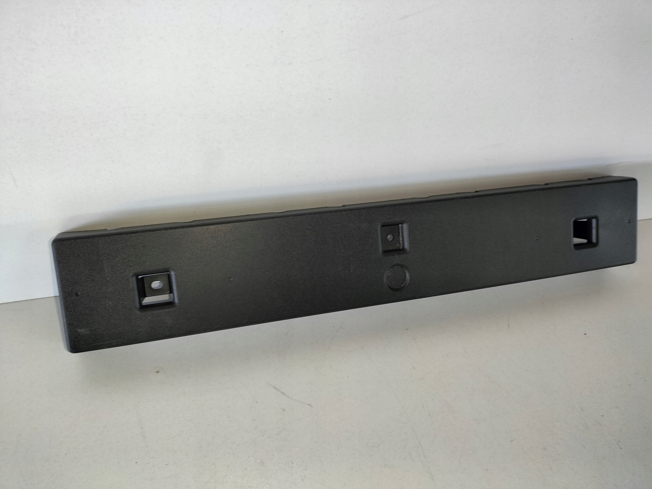 pad below tablice front HYUNDAI I30 III 17