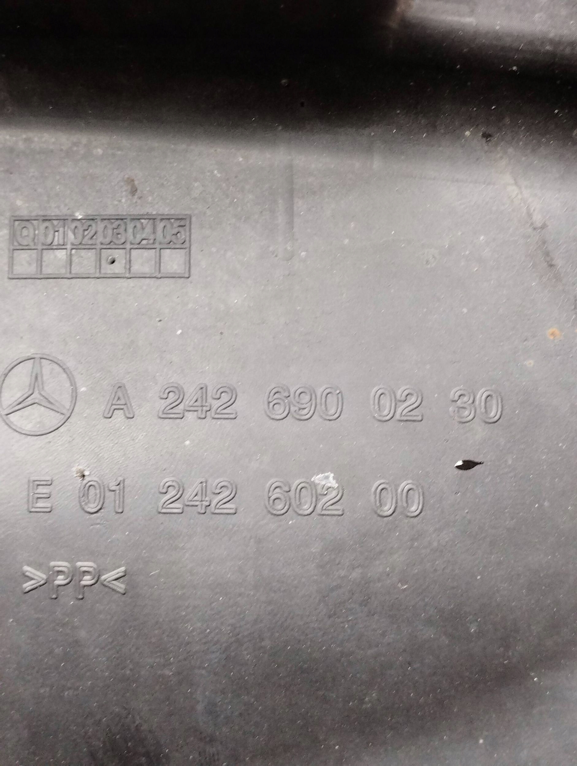 Mercedes-Benz B W246 W242 mudguard right front A2426900230