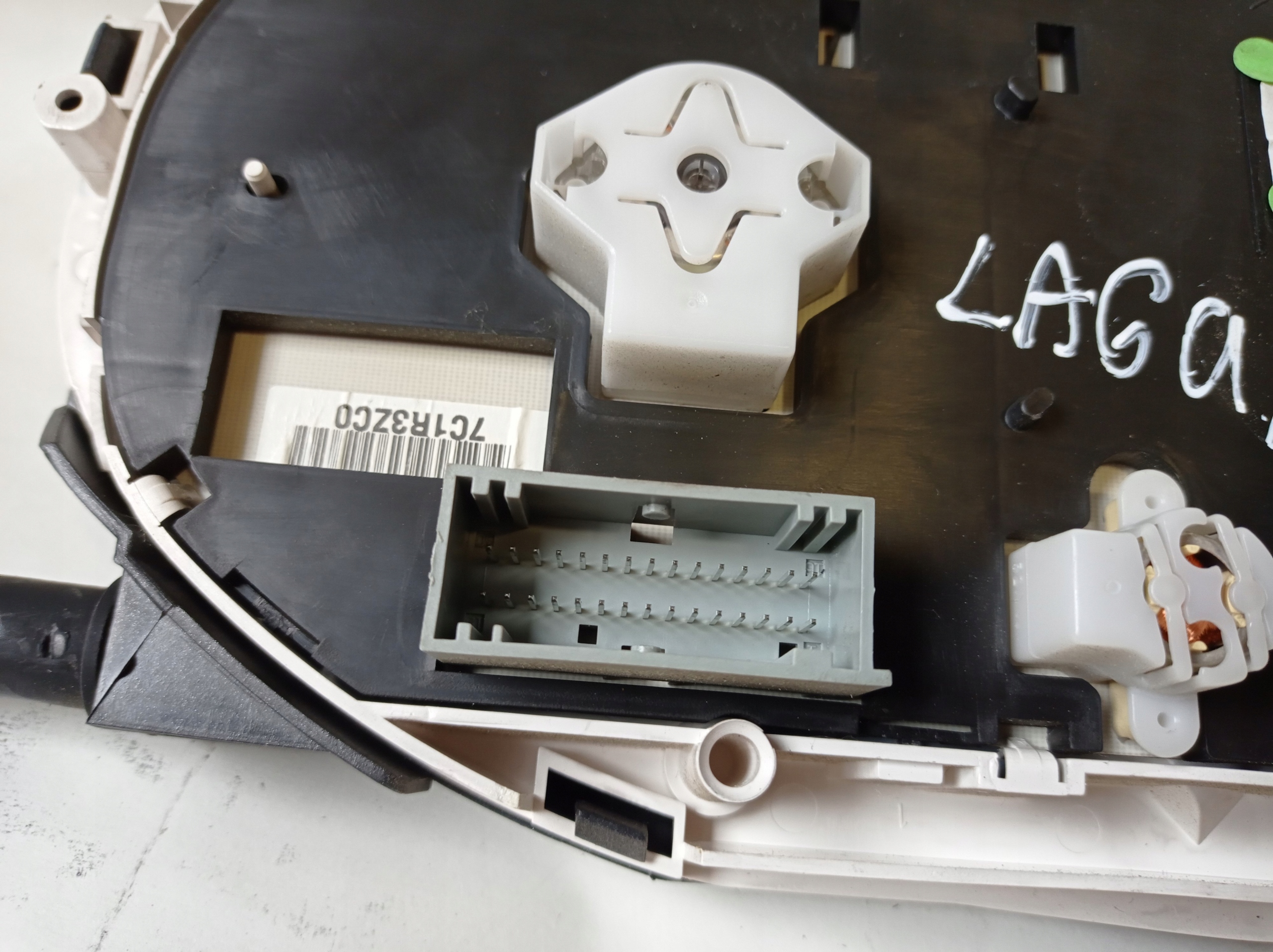 спидометр часы renault LAGUNA II англия 8200024237