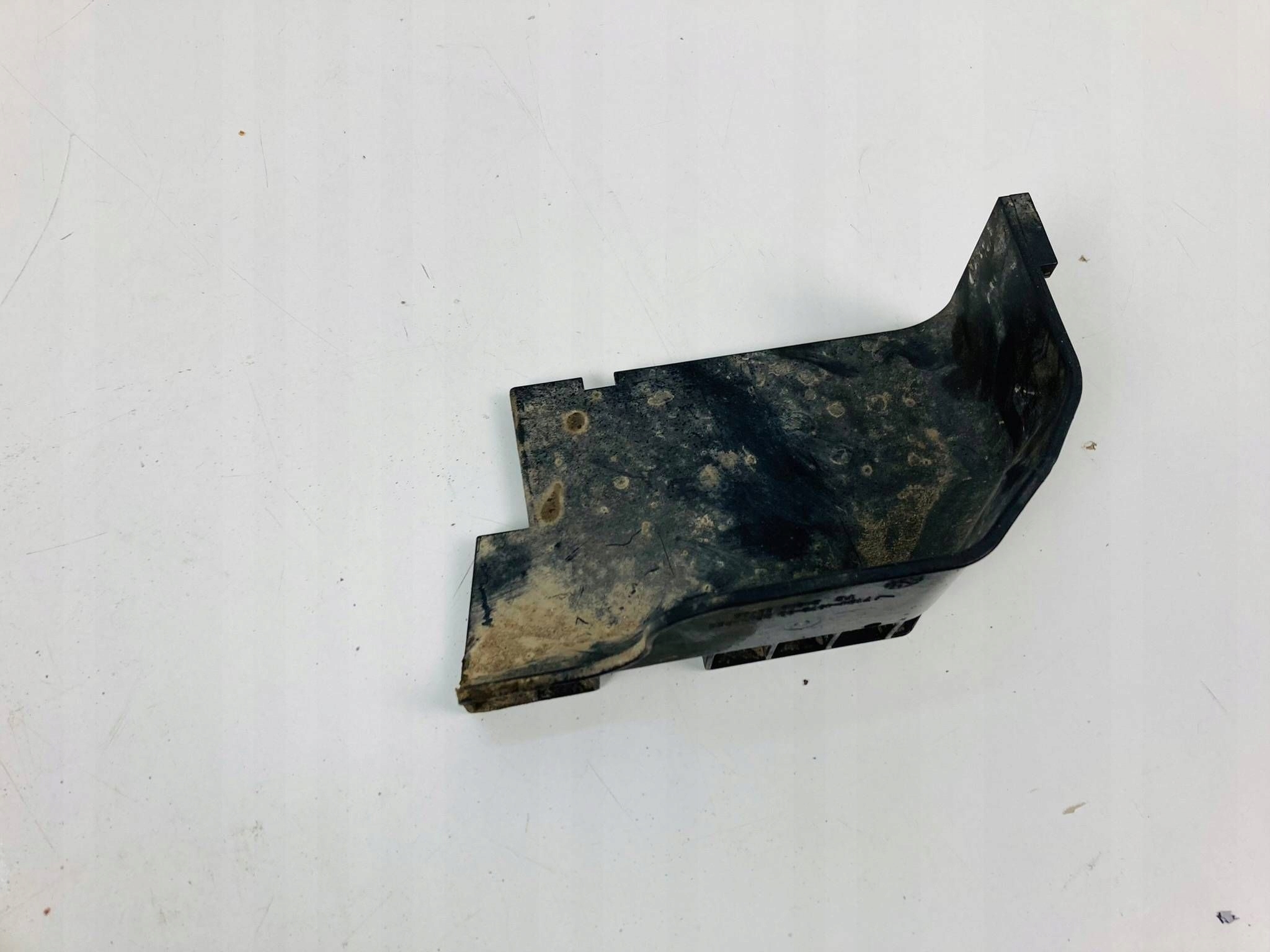 X-KLASA W470 cover spoiler 7184-4972-30