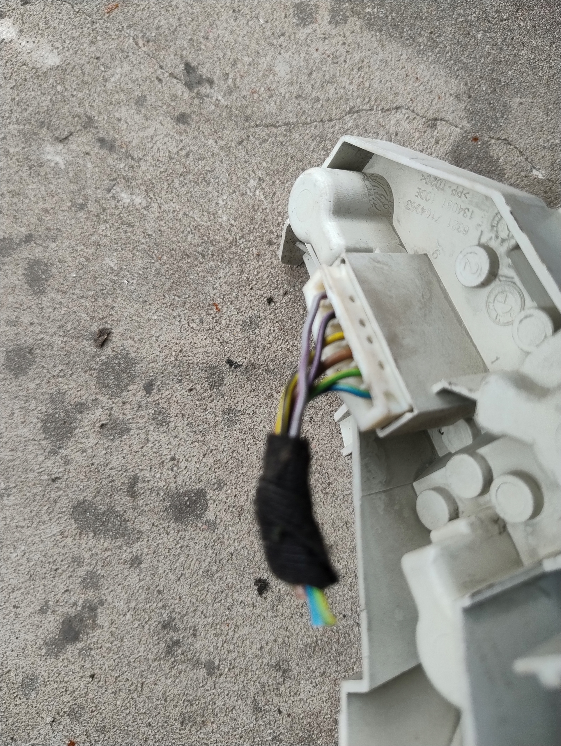 light housing Z connecting spoiler left rear part BMW E87 7164963
