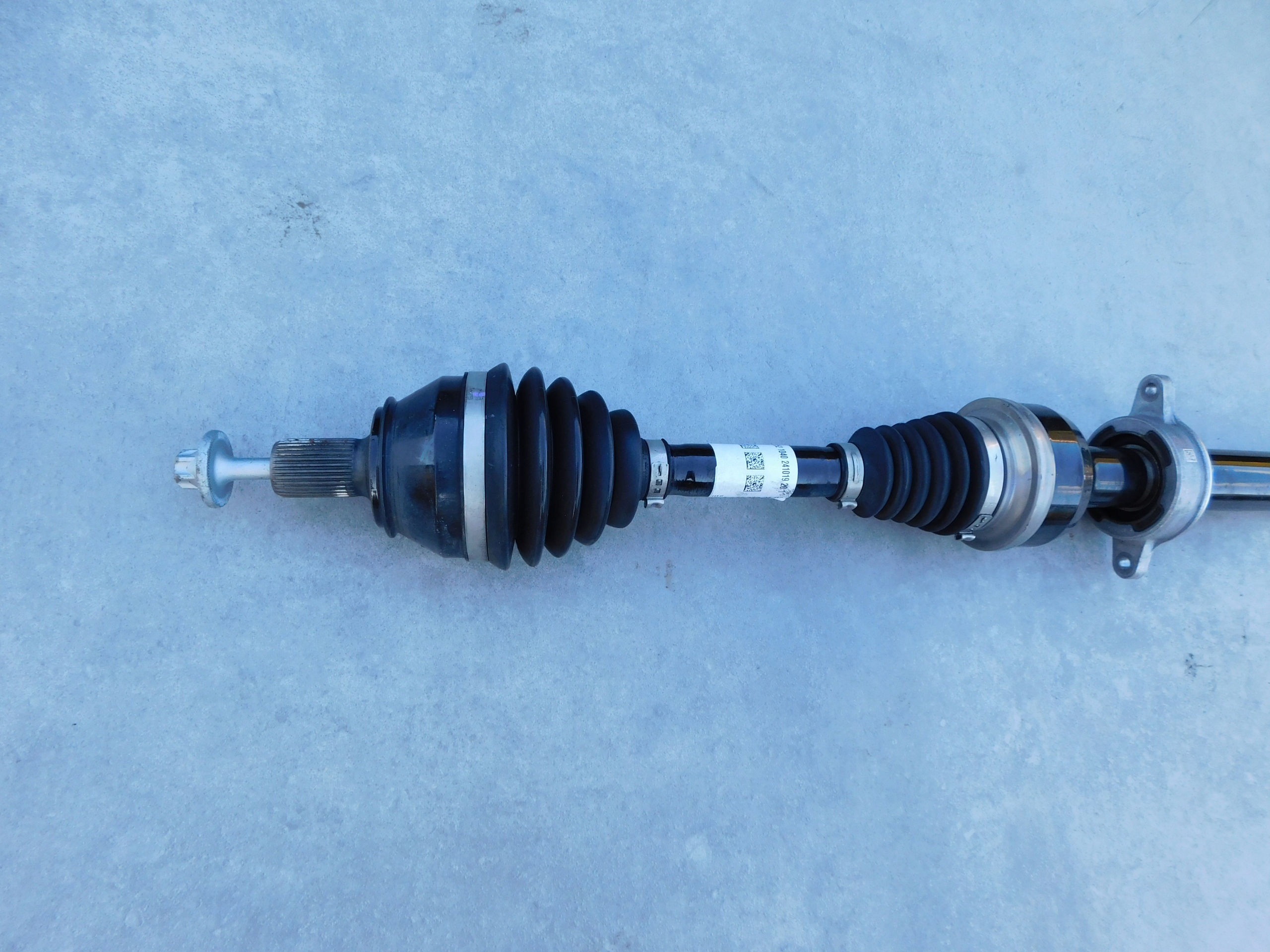 semi-axis right front Mercedes A Klasa W177 2.0 AMG A1773300802 nice
