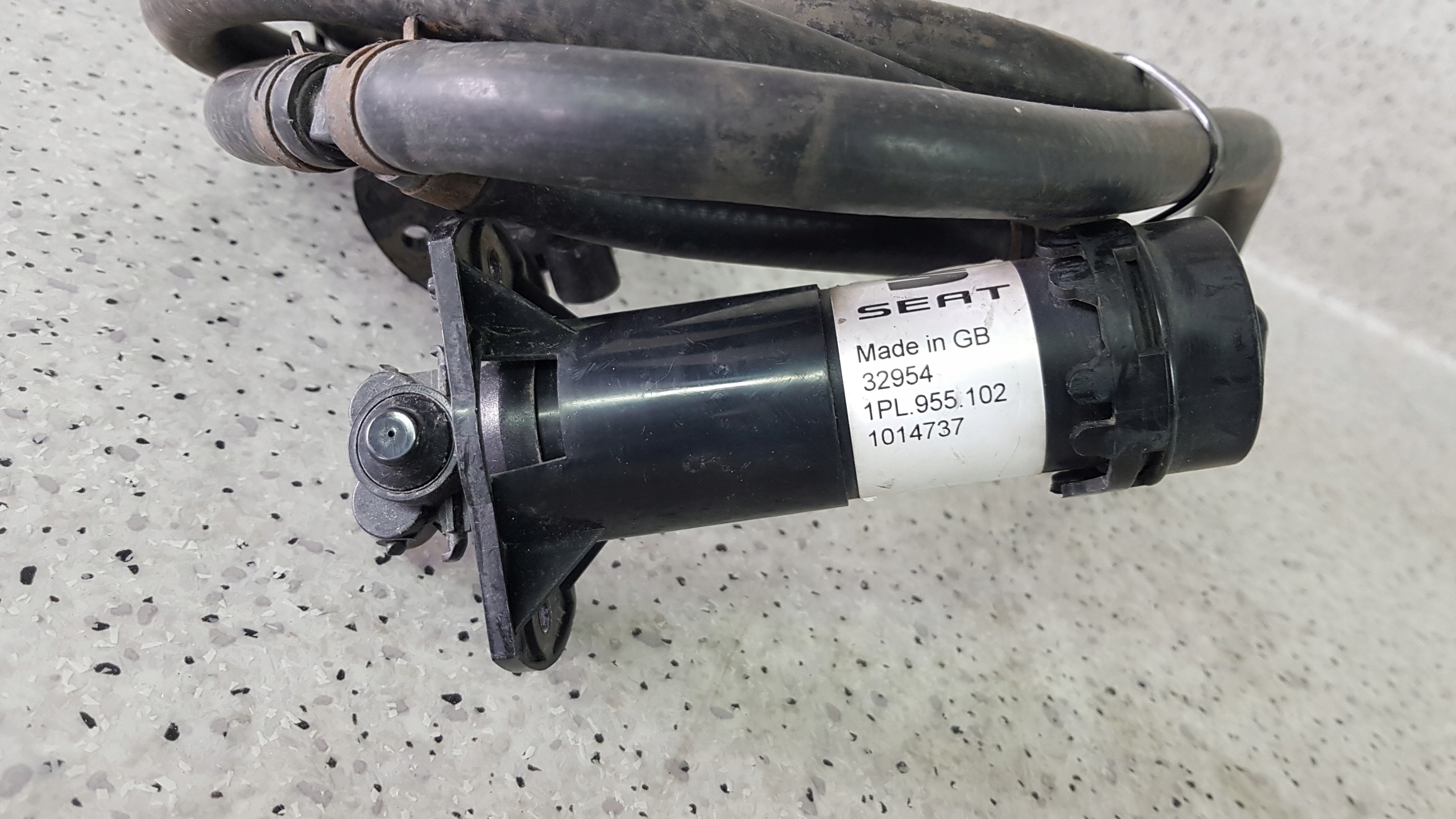 SEAT LEON II 2 1P MS washer REFLEKTOR washers KOMPLET D 9374