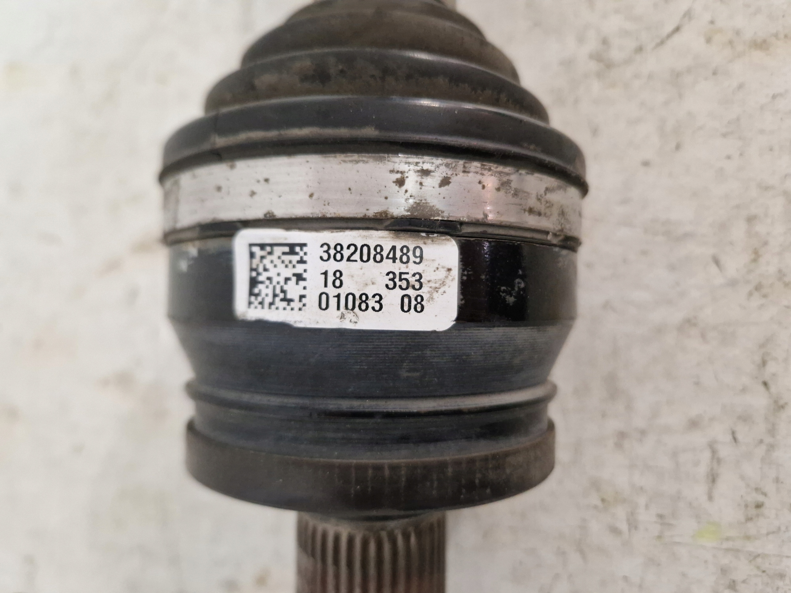 DODGE CHARGER CHALLENGER 3.6 15- semi-axis rear part left = right 68277002AB