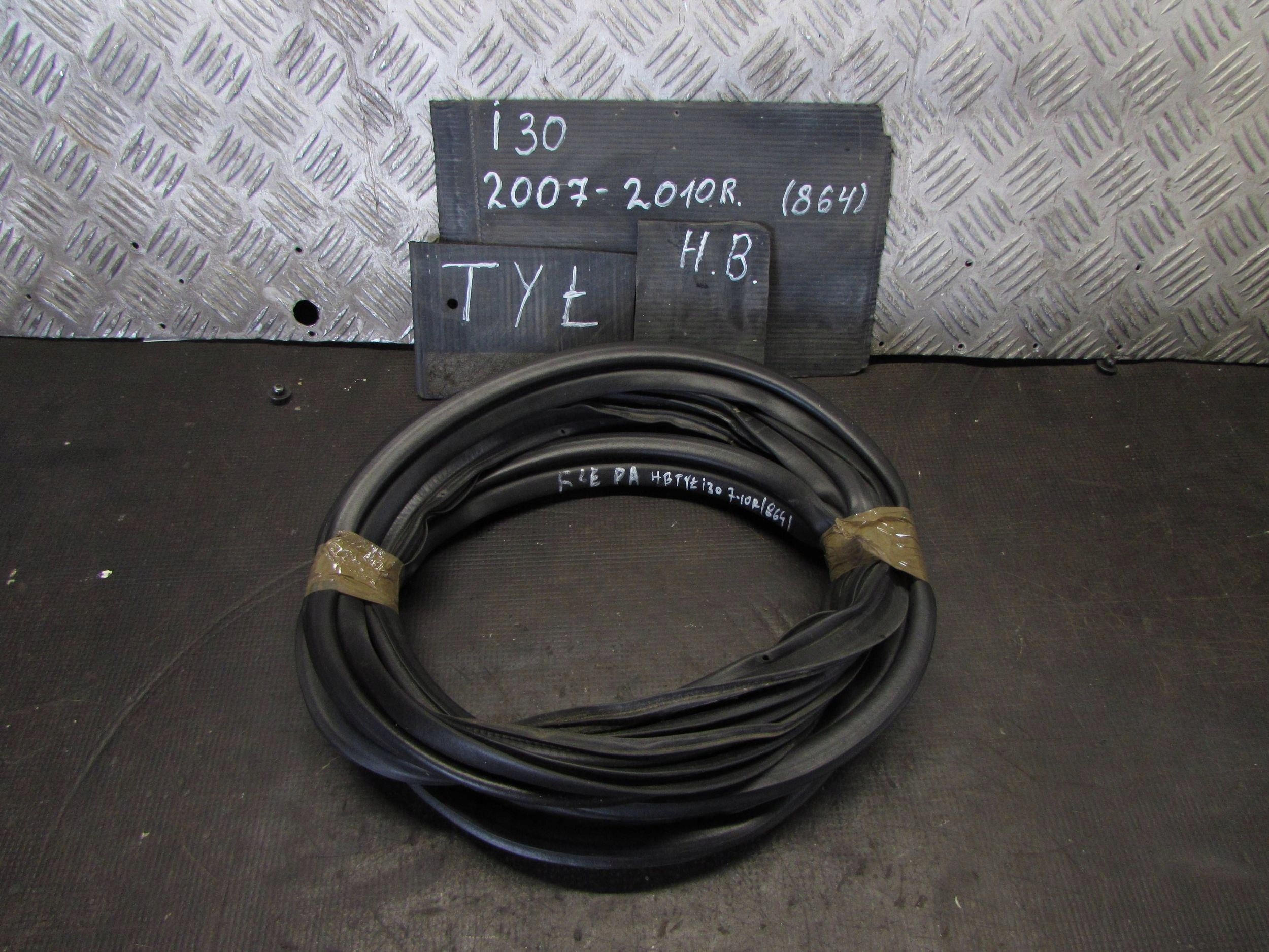 USZCZELKA KLAPY hyundai i30 07-10 9A