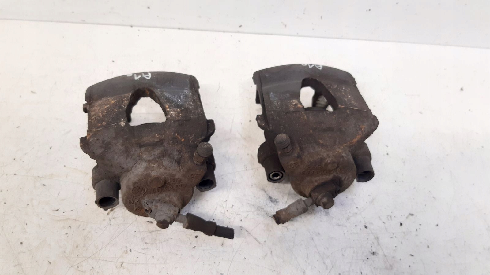 caliper front front right left Audi A1 8X 1,2 TSI