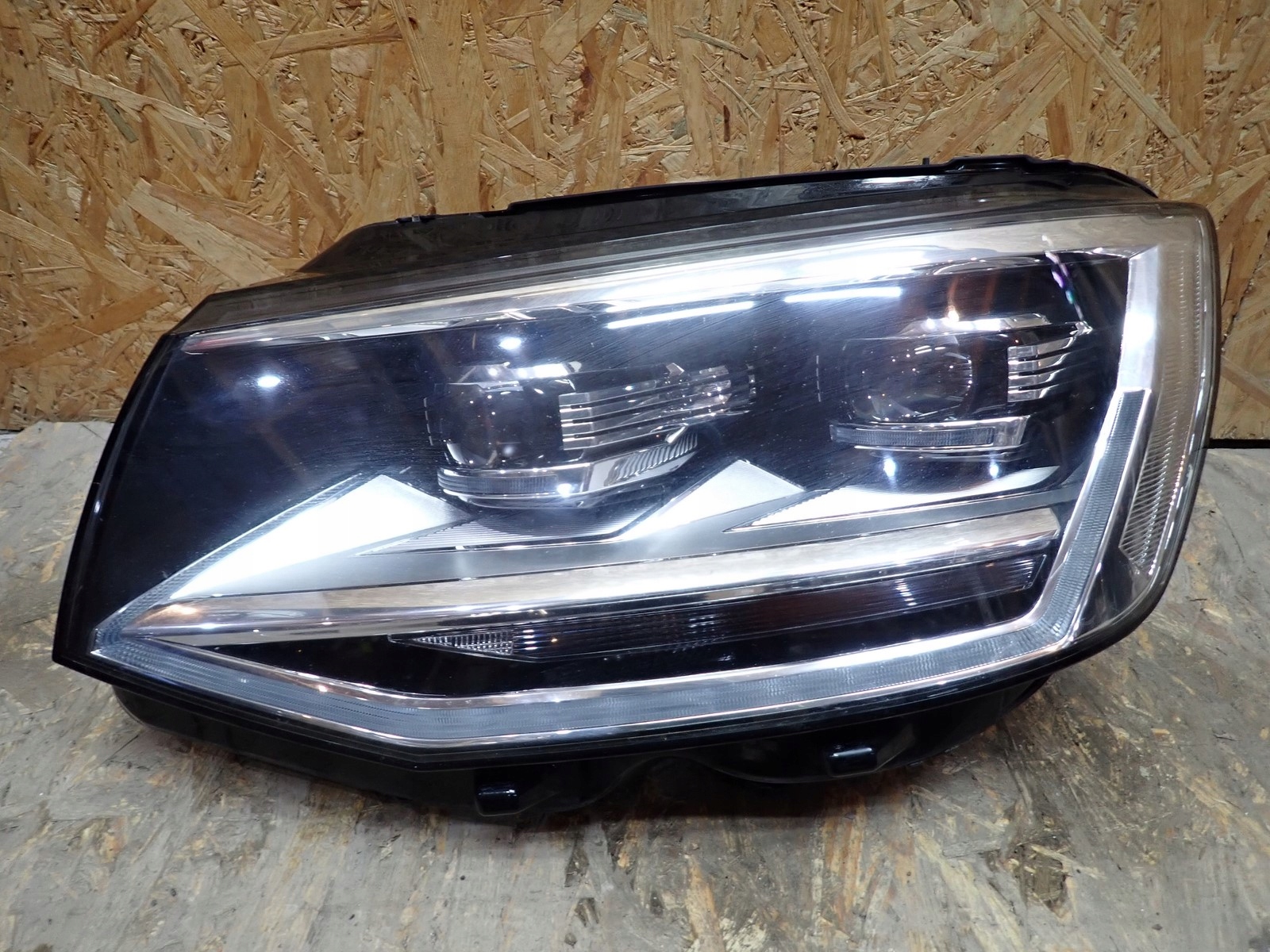 ФАРА ЛІВА ФАРИ ЛІВИЙ ПОВНИЙ КОМПЛЕКТ LED VW VOLKSWAGEN MULTIVAN T6e 2015-2019r