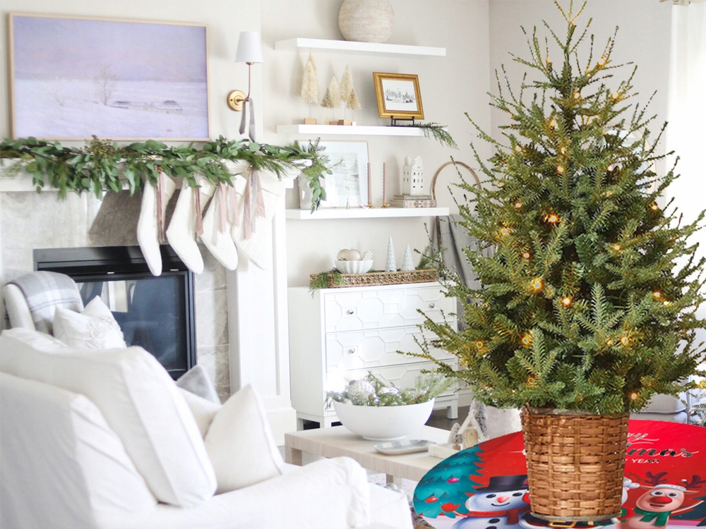 DYWANIK POD CHOINKĘ MATA ŚWIĄTECZNA OSŁONA POKROWIEC NA PREZENTY OKRAGŁY Marka Verk Group