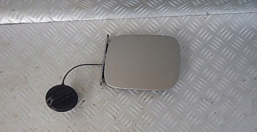 NISSAN X-TRAIL T30 KLAPKA WLEWU PALIWA