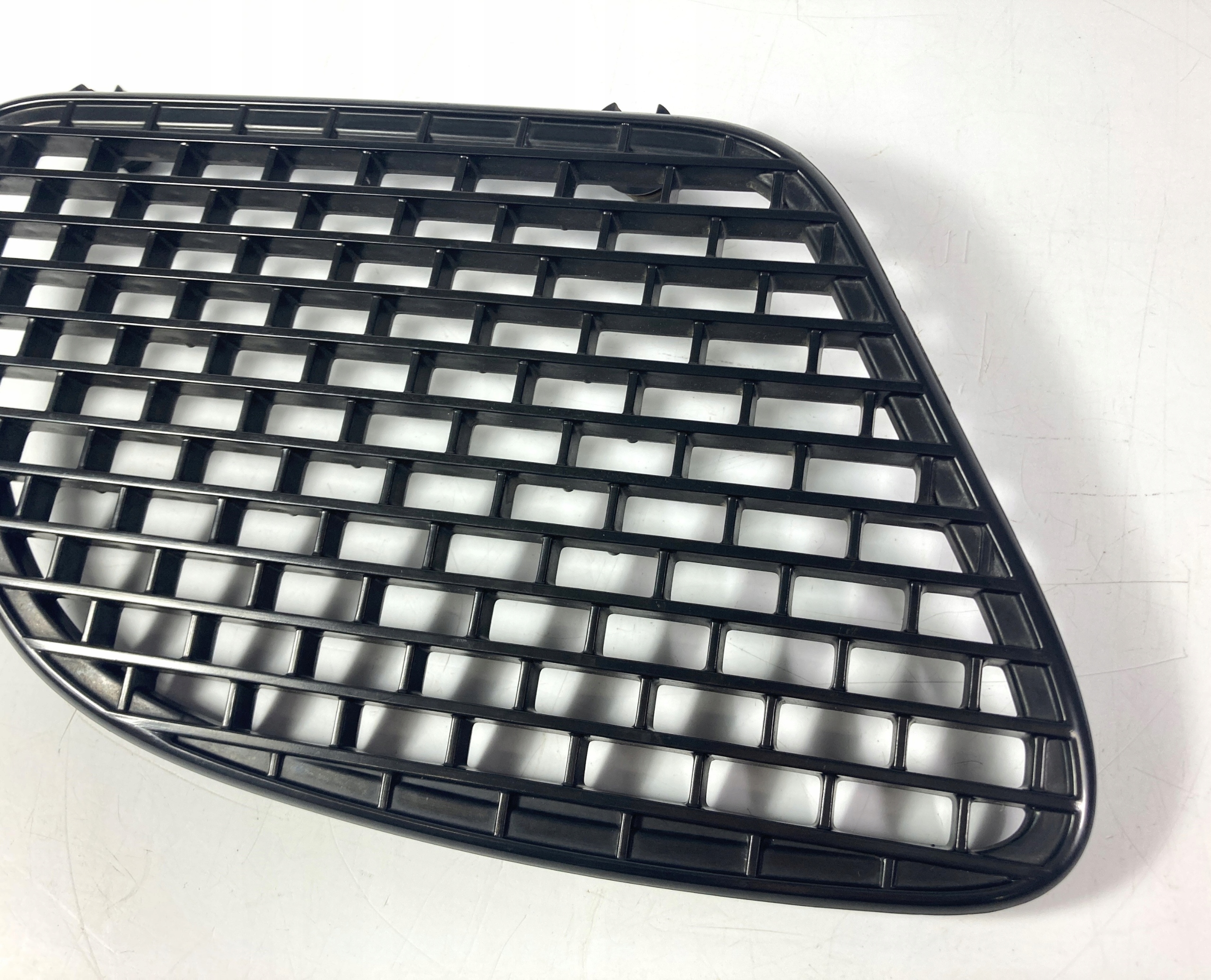 Dodge Challenger Hellcat 2015-23 grid intake bonnets przedniej right