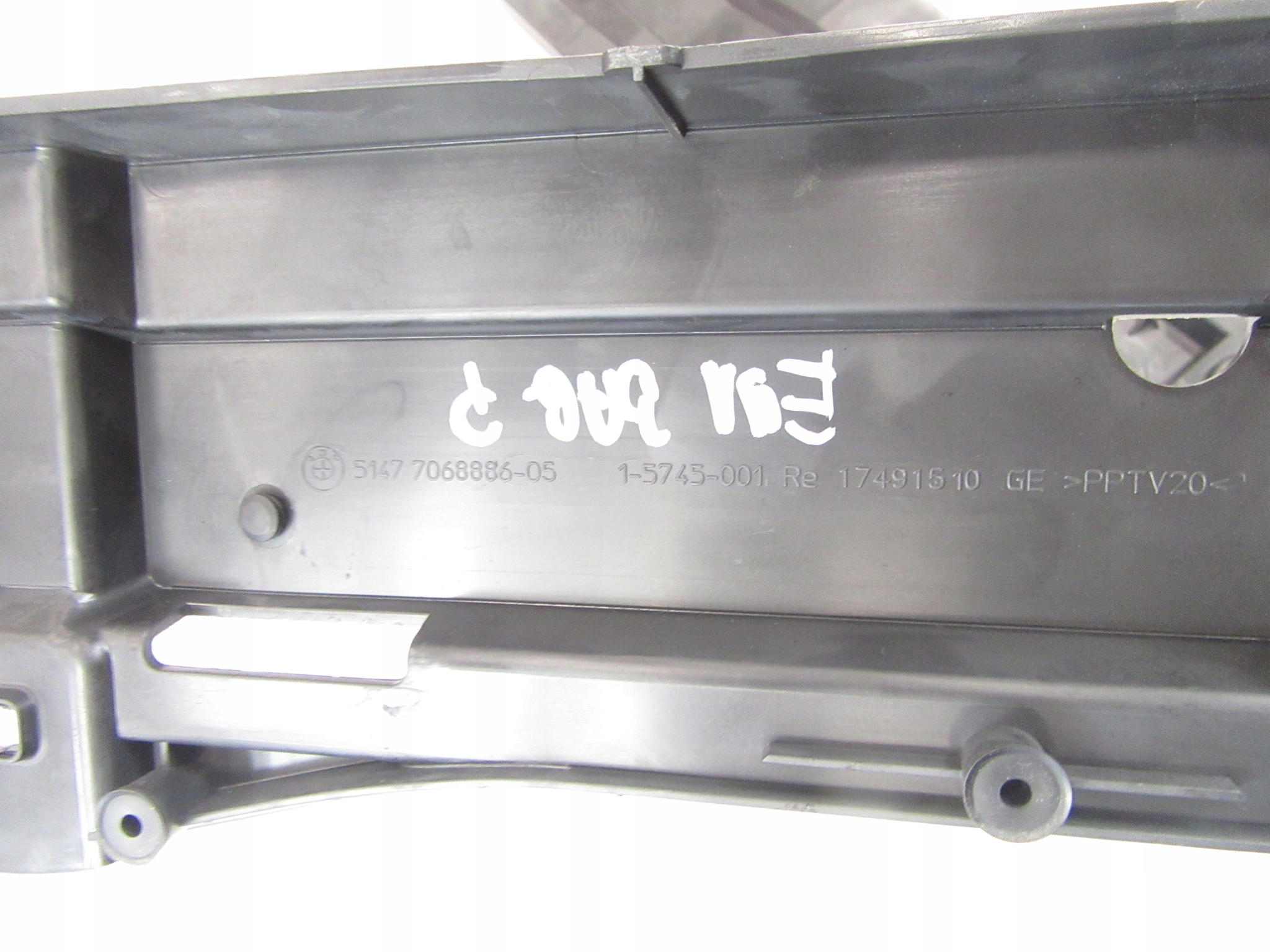cover bracket boot left right BMW e91 KOMBI