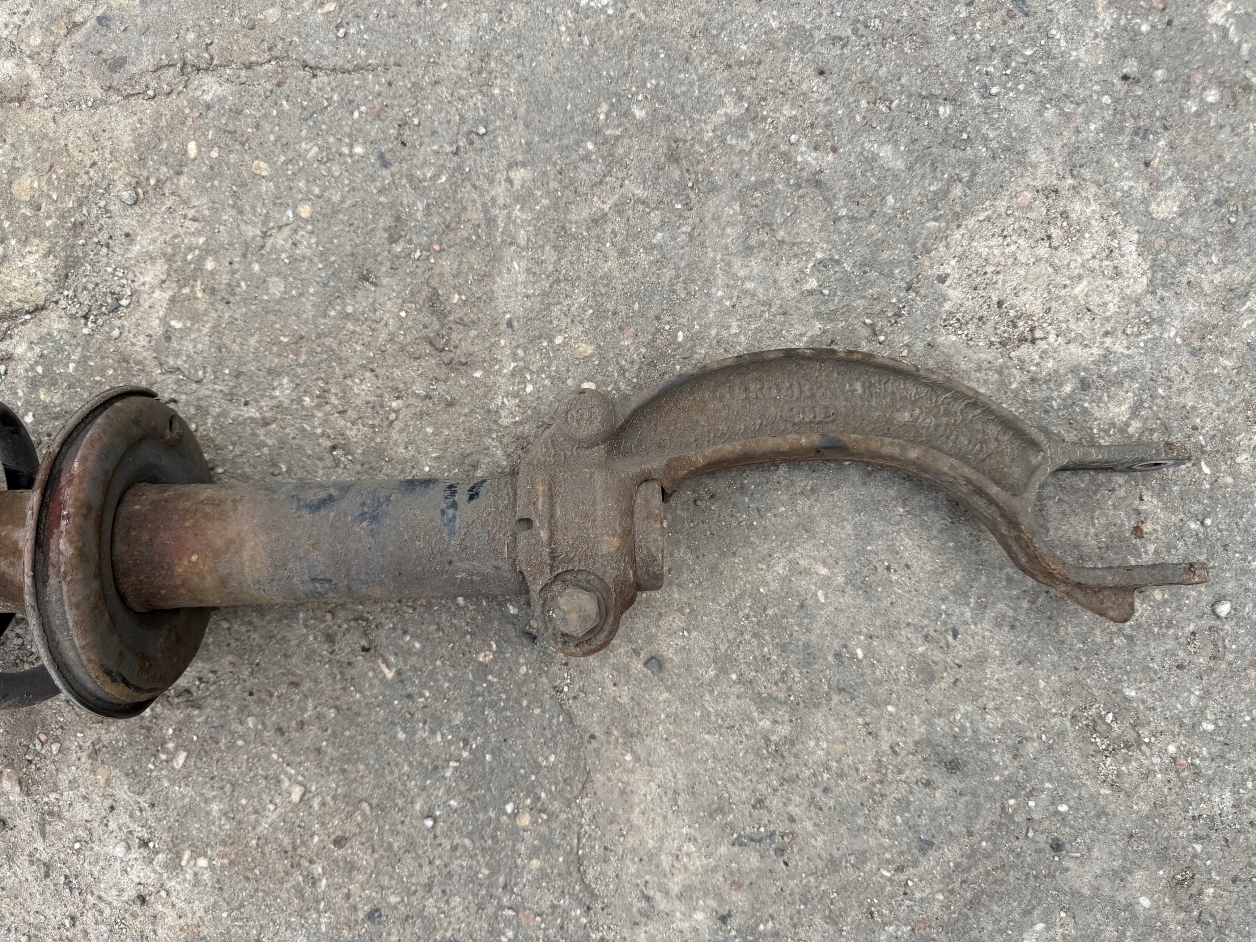 AUDI Q5 8R 2.0 TDI shock absorber right front front