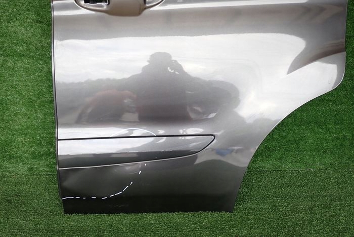 FORD TRANSIT COURIER 14- door right rear. rear part sliding