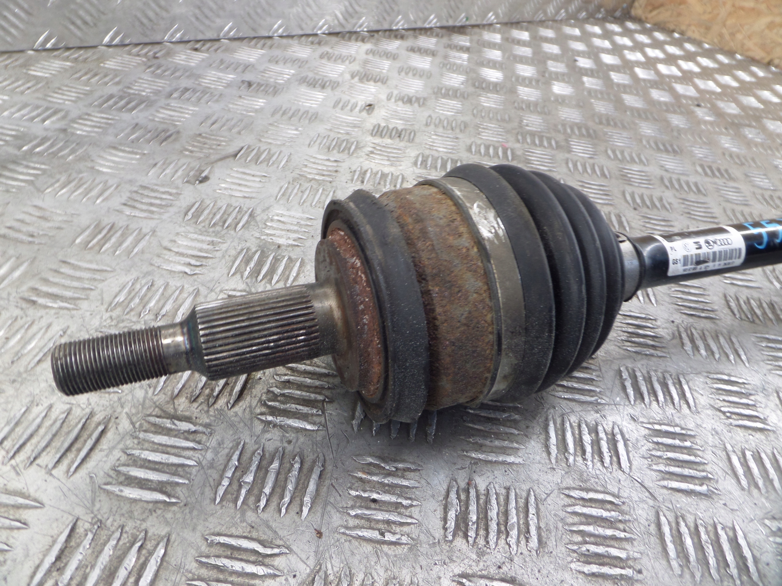 semi-axis left VOLKSWAGEN TRANSPORTER T6 2.0 TDI 7E0407274G