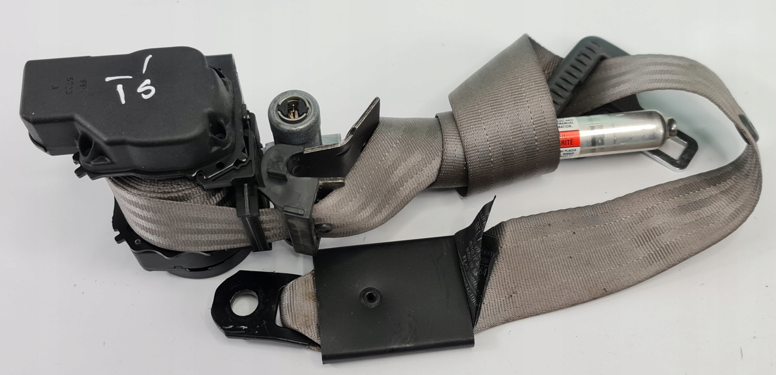 8686647 - РЕМІНЬ НАТЯГУВАЧ ЦЕНТРАЛЬНИЙ ЗАДНІЙ II РЯД VOLVO XC90