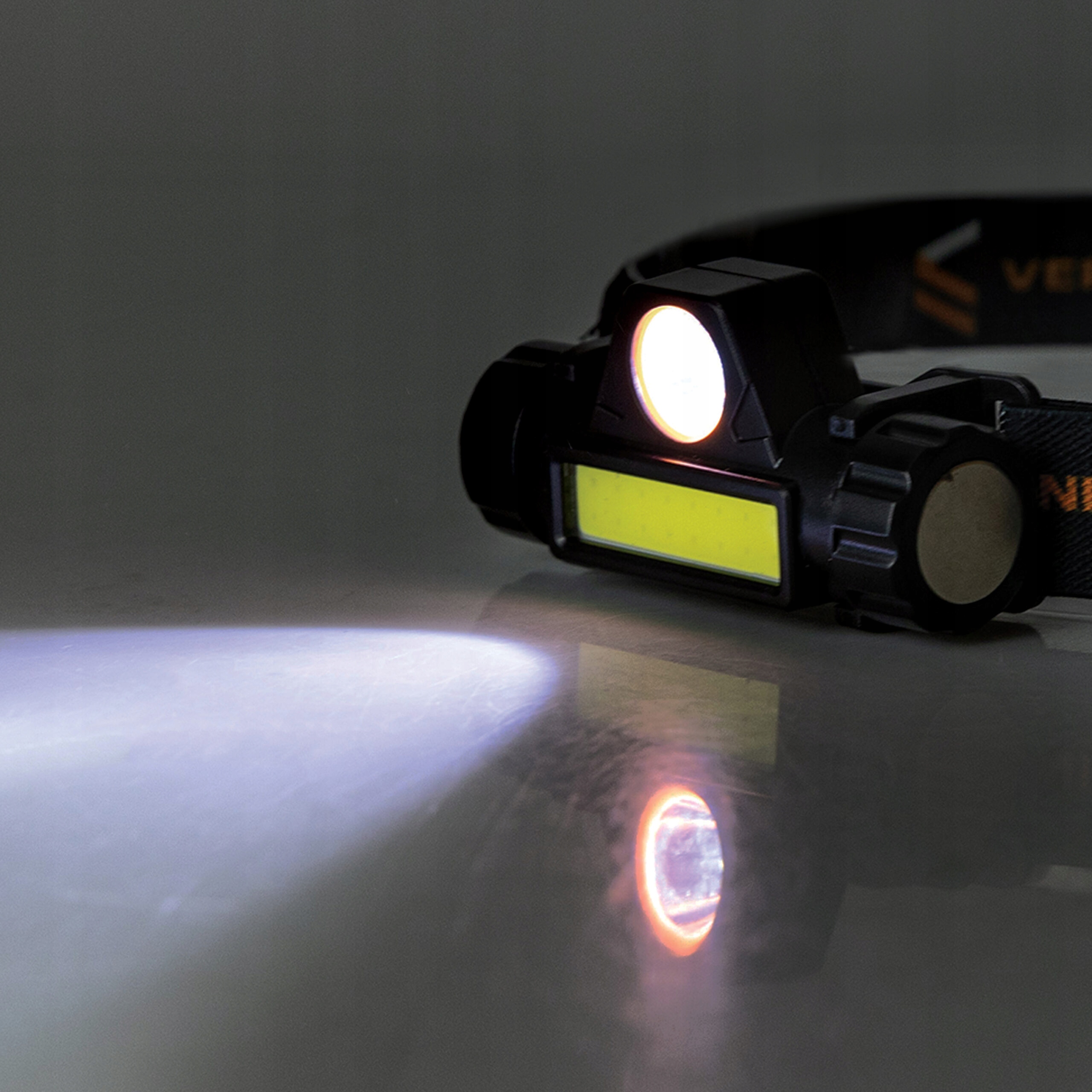 Latarka czołowa czołówka na USB z magnesem LED COB Materiał tworzywo sztuczne