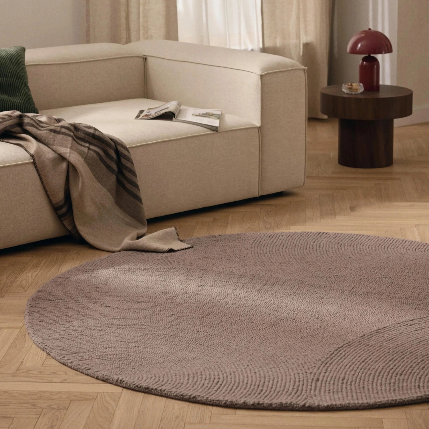 Koberec Eleni kulatý ručně tuftovaný koberec z béžové vlny 120 cm