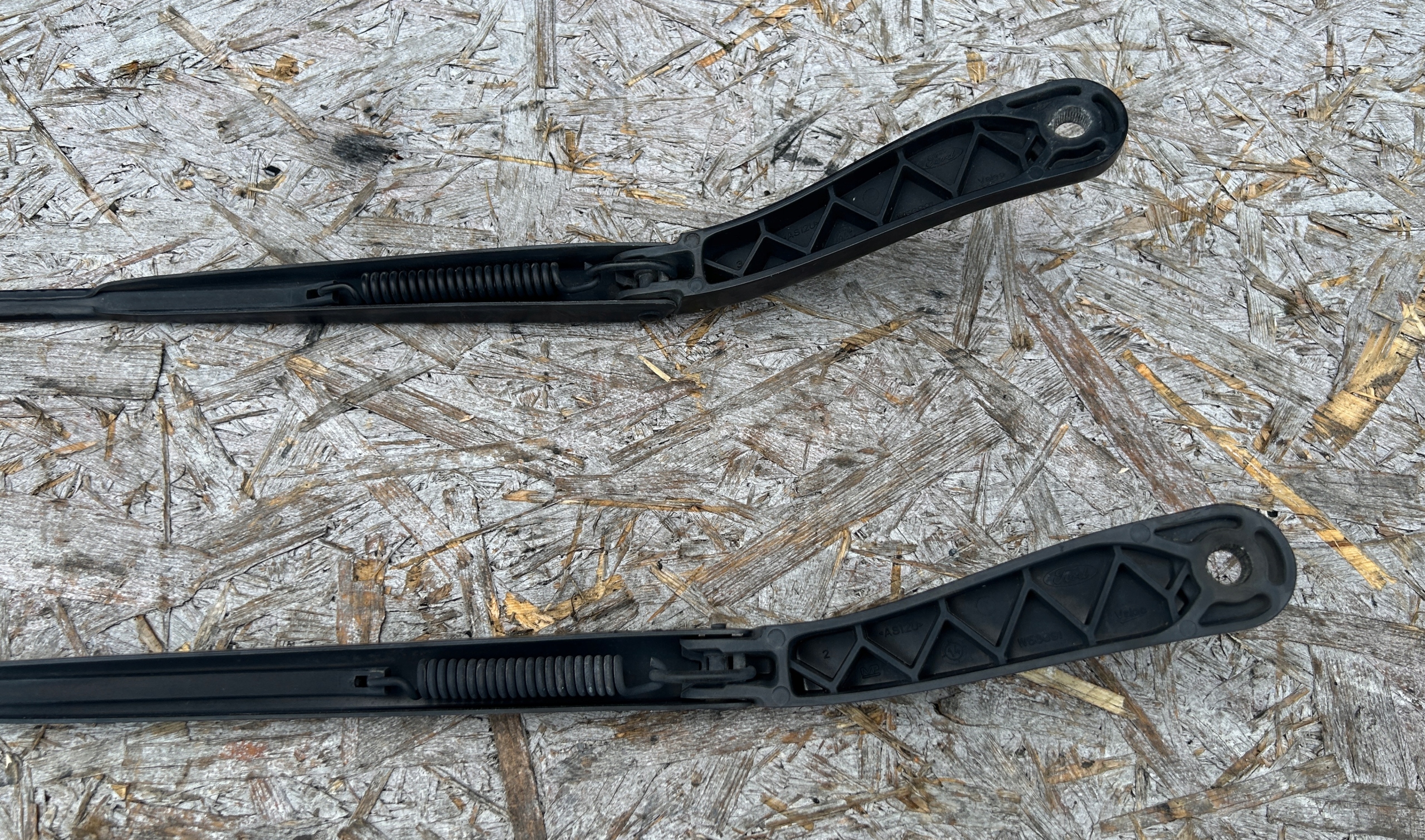 wiper arms front right left FORD TOURNEO COURIER MK1 14- PARA