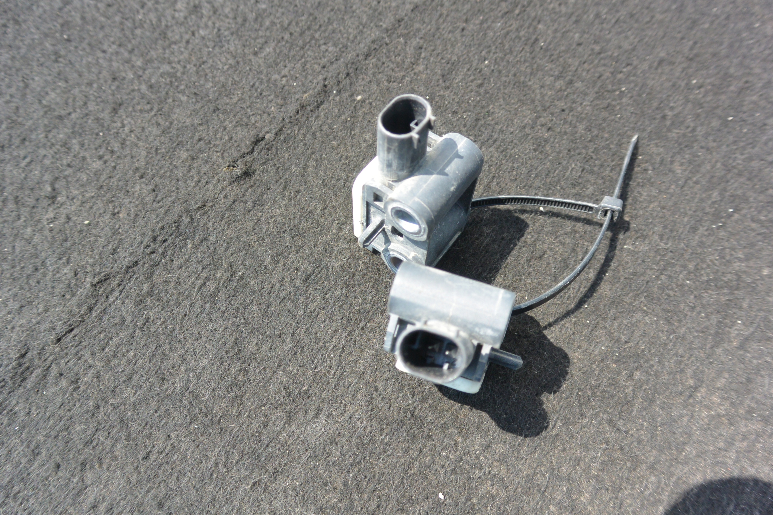 CRASHSENSOR DRUCKSENSOR KPL BMW X5 E70 X6 E71 USA
