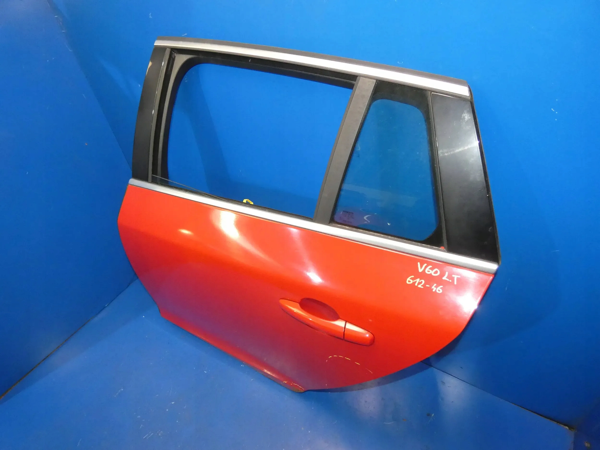 Volvo V60 door left rear part rear. left