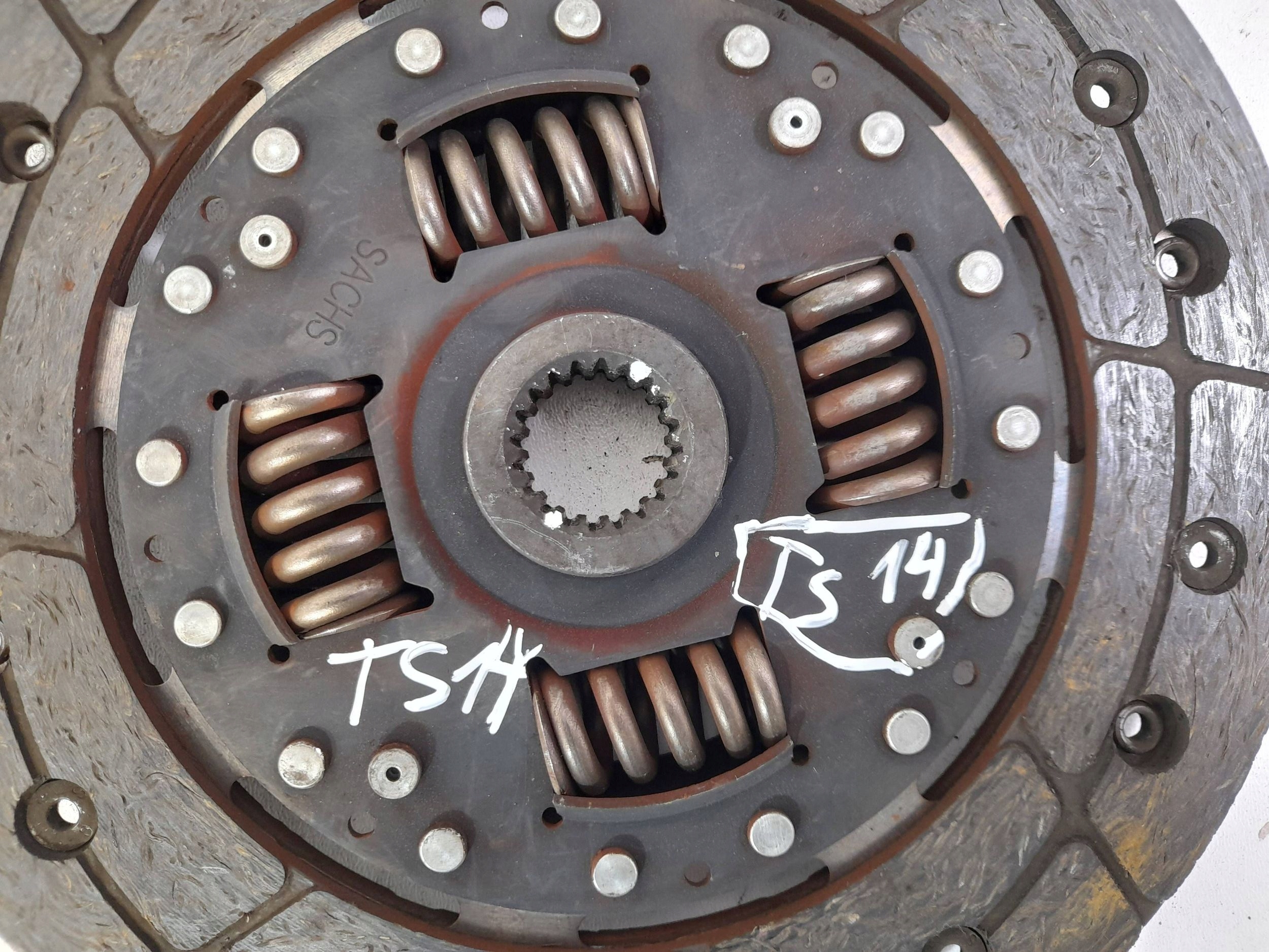 Mazda 3 BL 1,6 Disque Embrayage 8V617550F1A (TS14)
