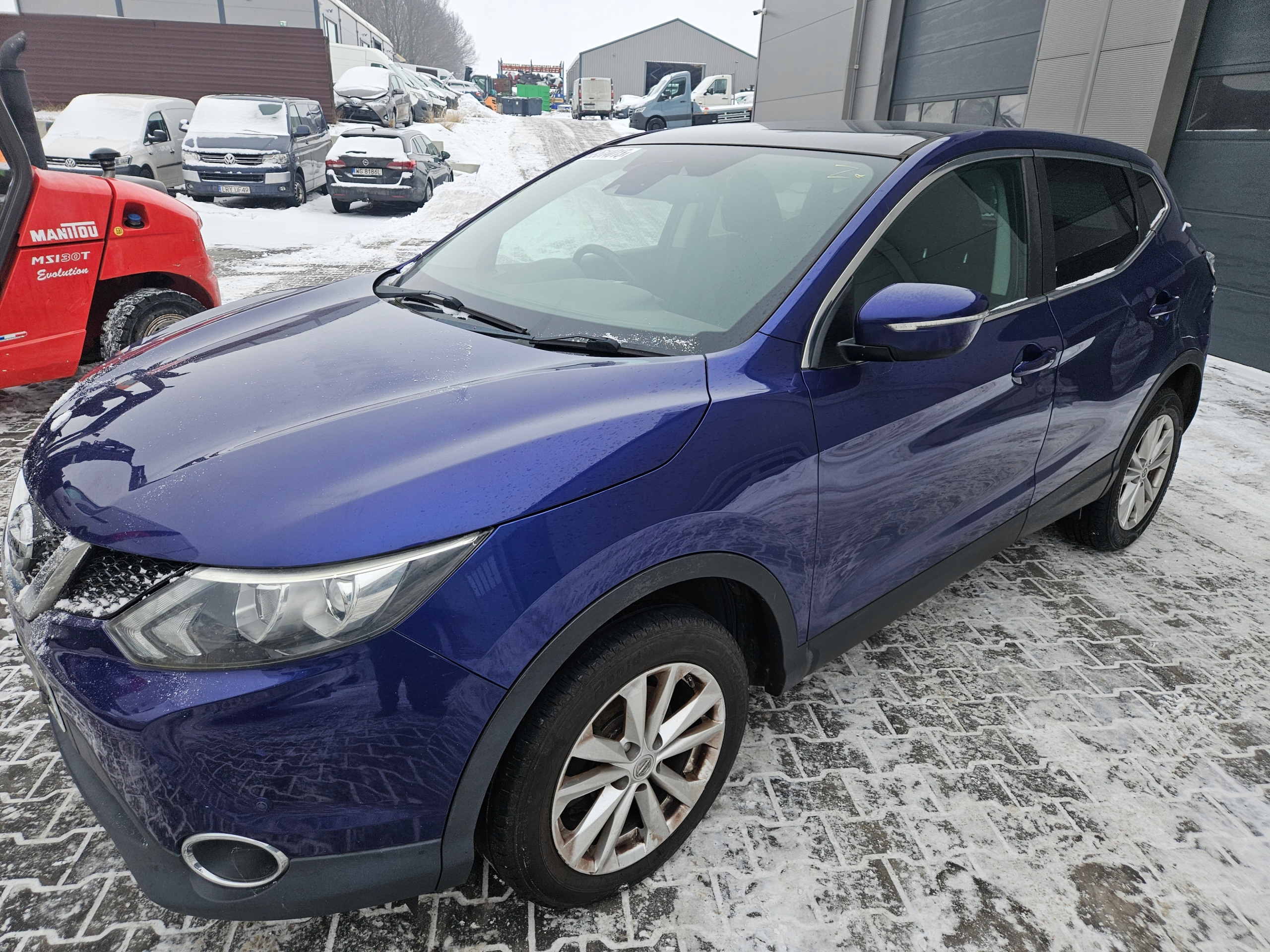 fender front left front NISSAN QASHQAI J11 colour RBN