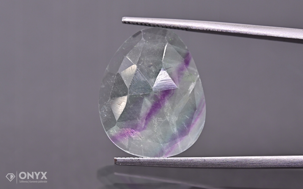 Fluorit fazetovaná nepravidelná rozeta 19x15,5 mm