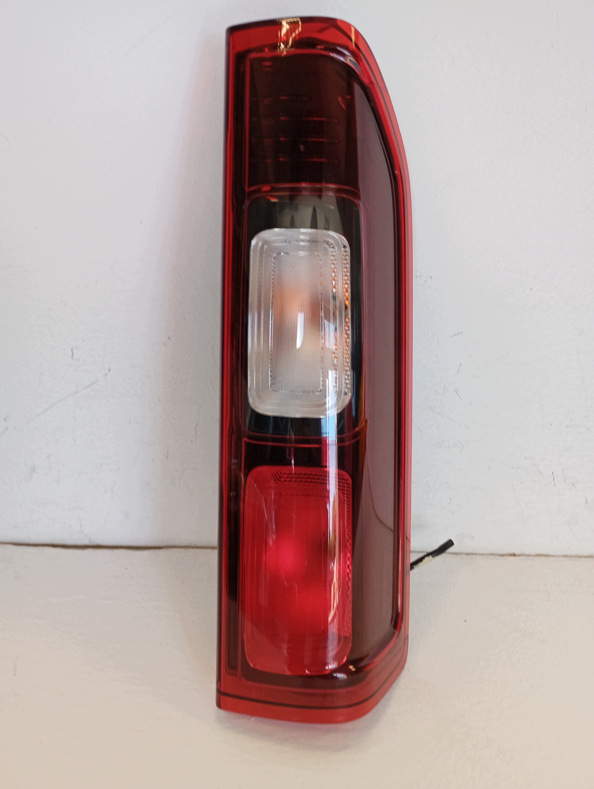 light rear part rear right RENAULT TRAFIC below KLAPE 265504656R