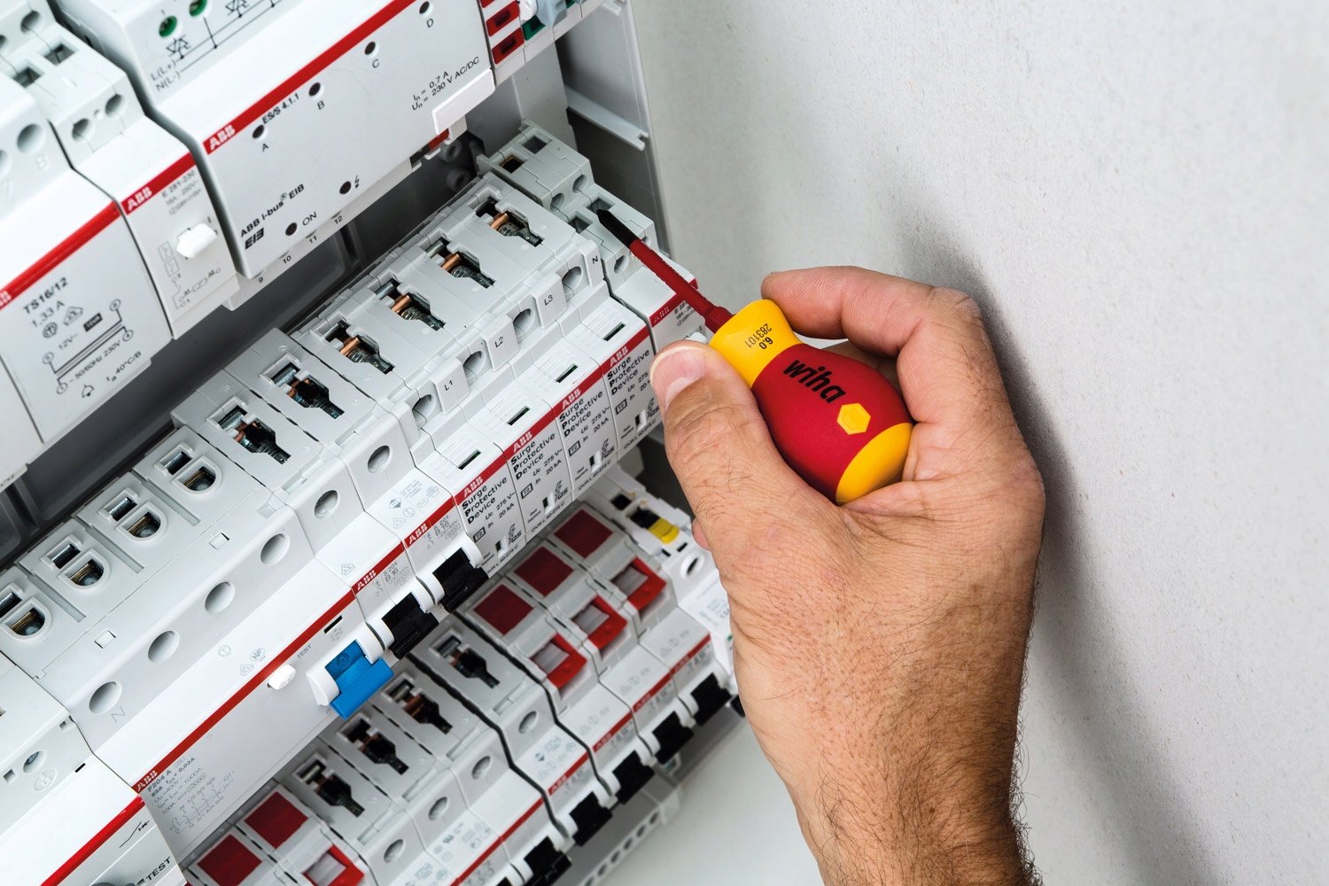 WIHA WKRETAK IZOLOWANY VDE ZESTAW BITOW 4EL 41230 Producent code WH41230